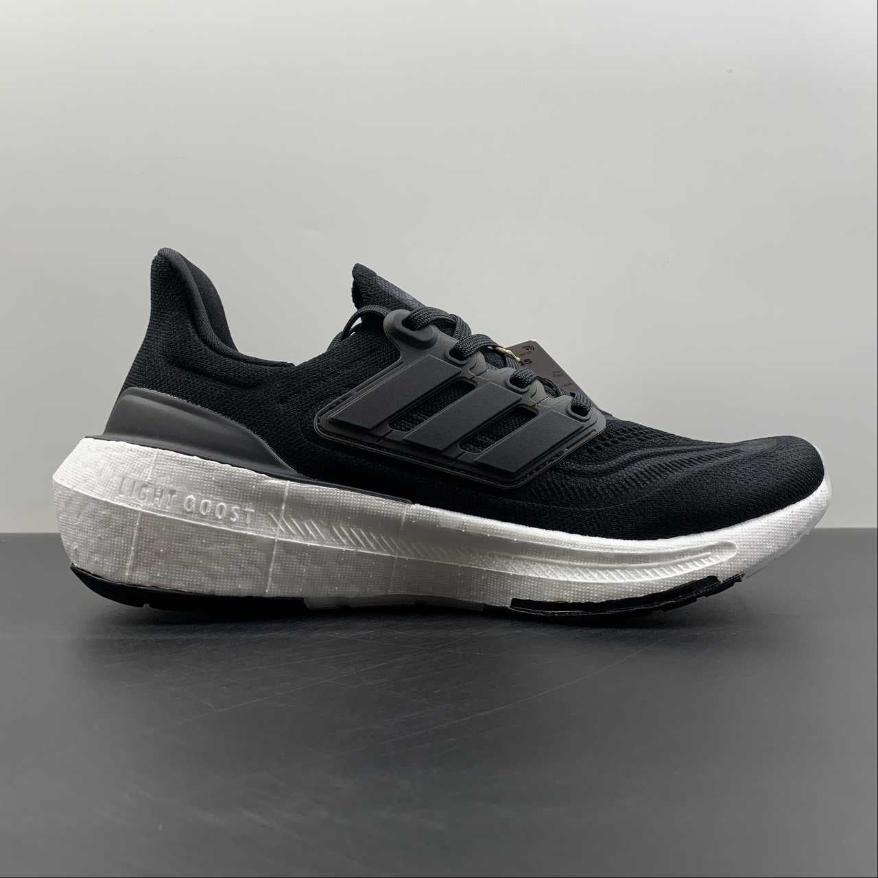 Adidas Ultraboost Light 23