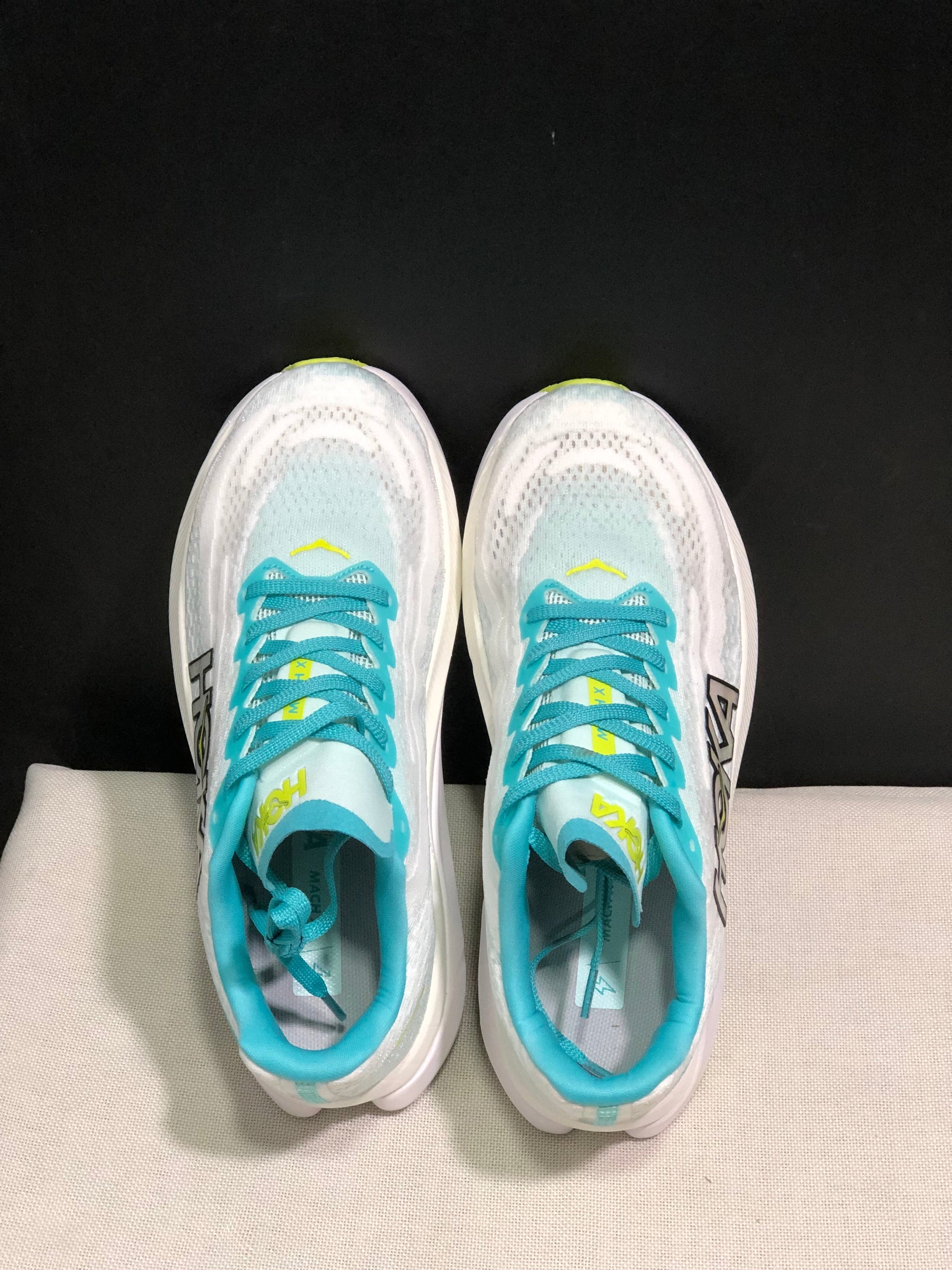 Hoka Mach X