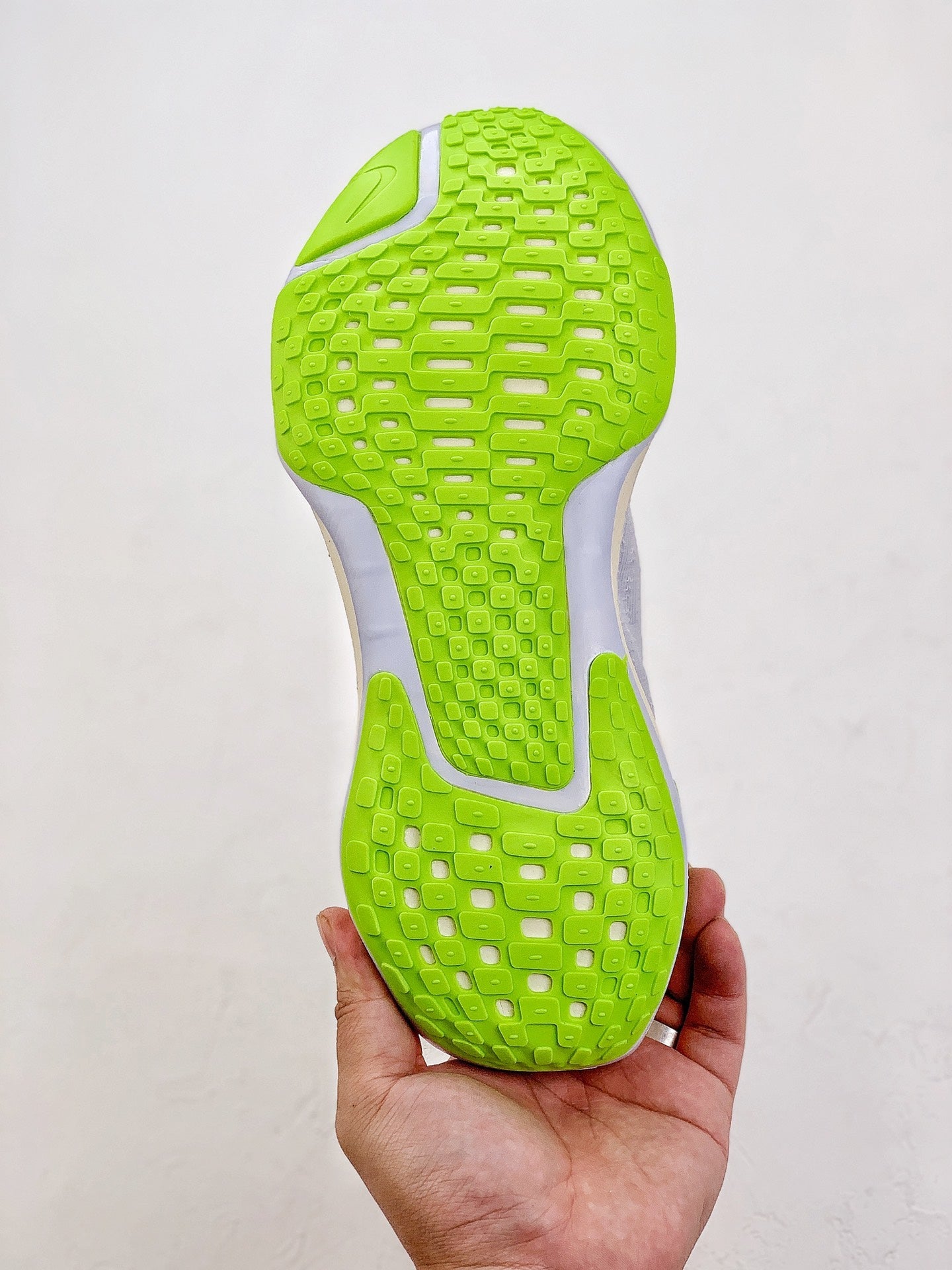 Nike Air Zoom X Invincible Run 3
