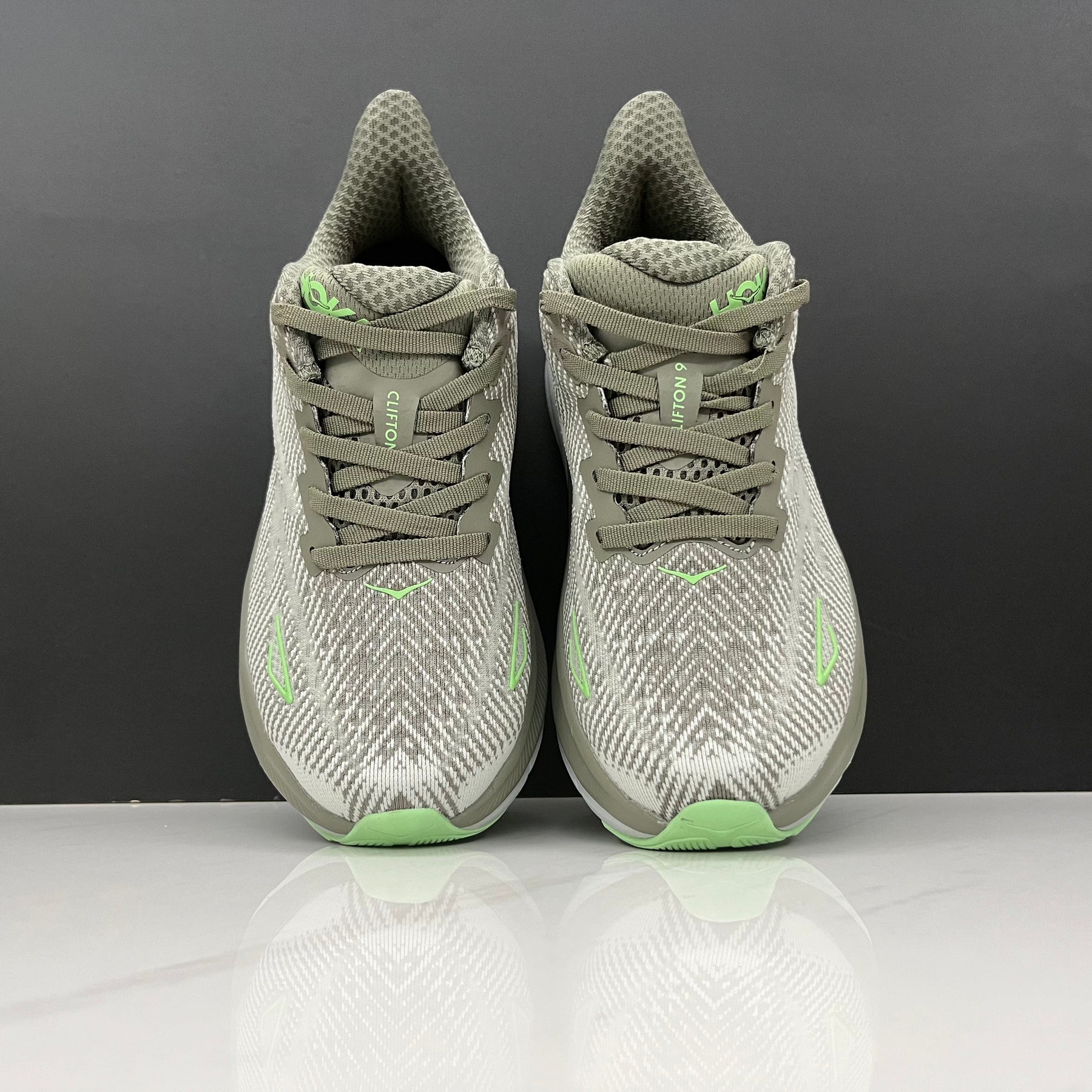 Hoka Clifton 9