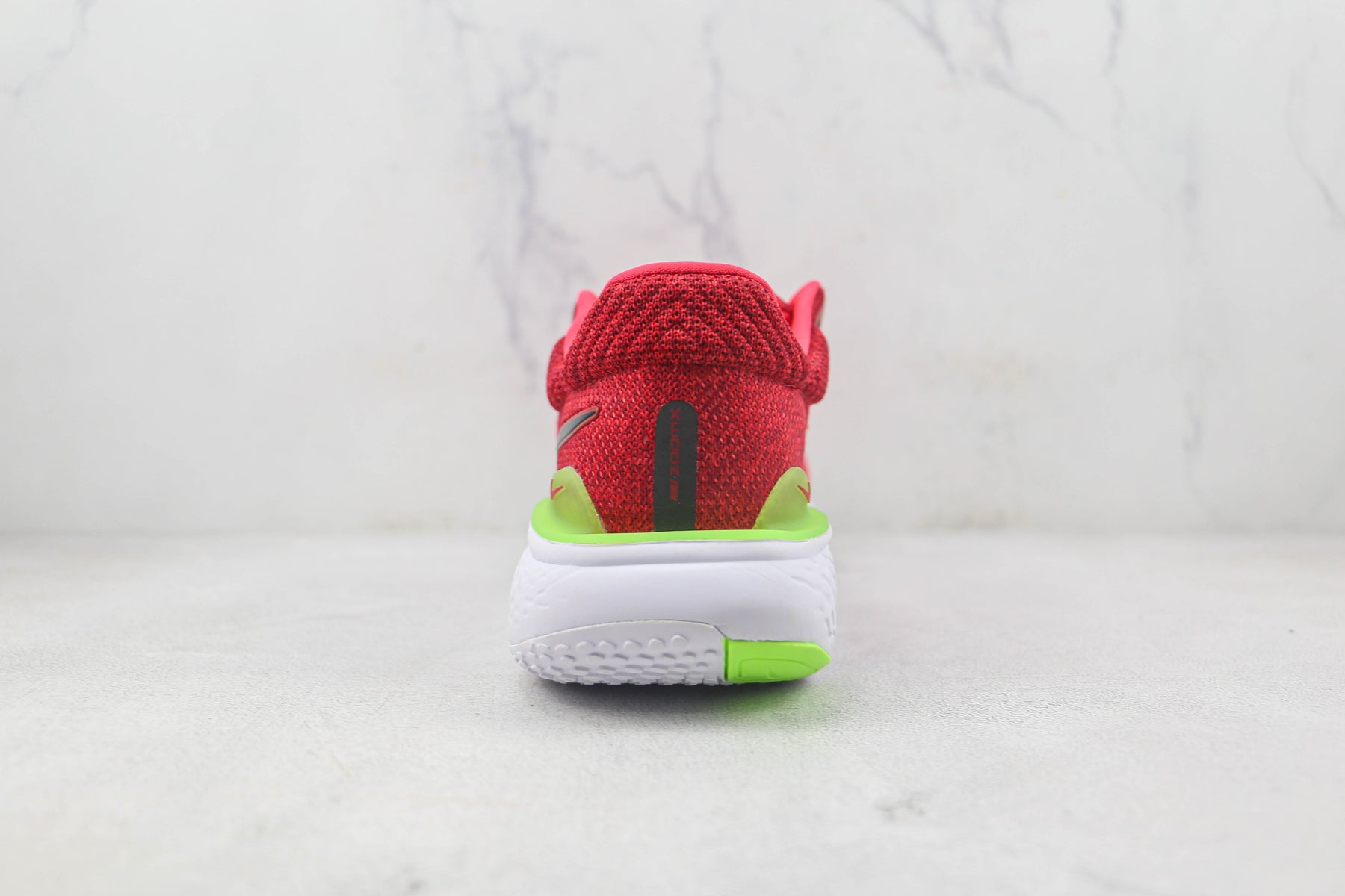 Nike Air ZoomX Invencible Run FK
