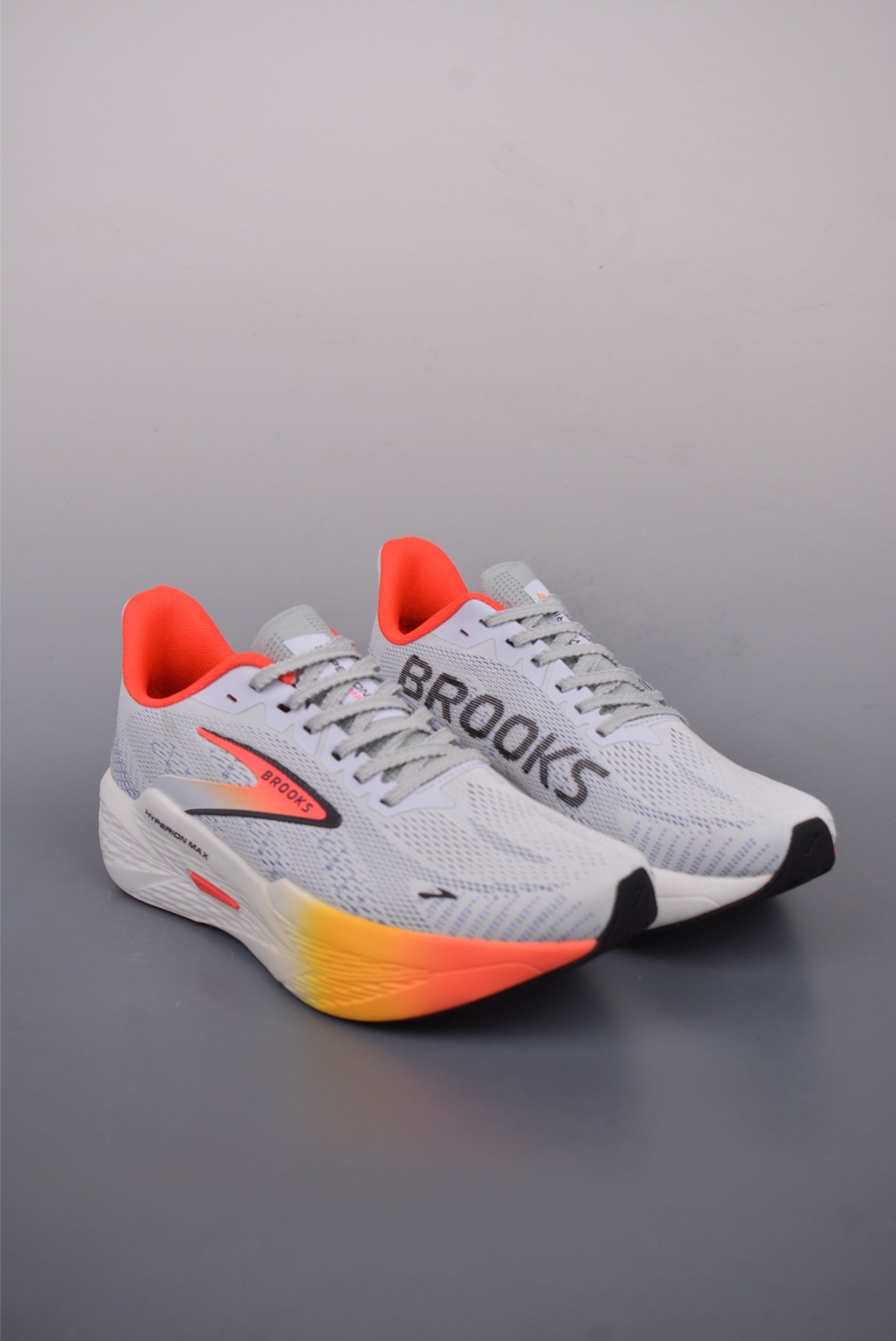 Brooks Hyperion Max