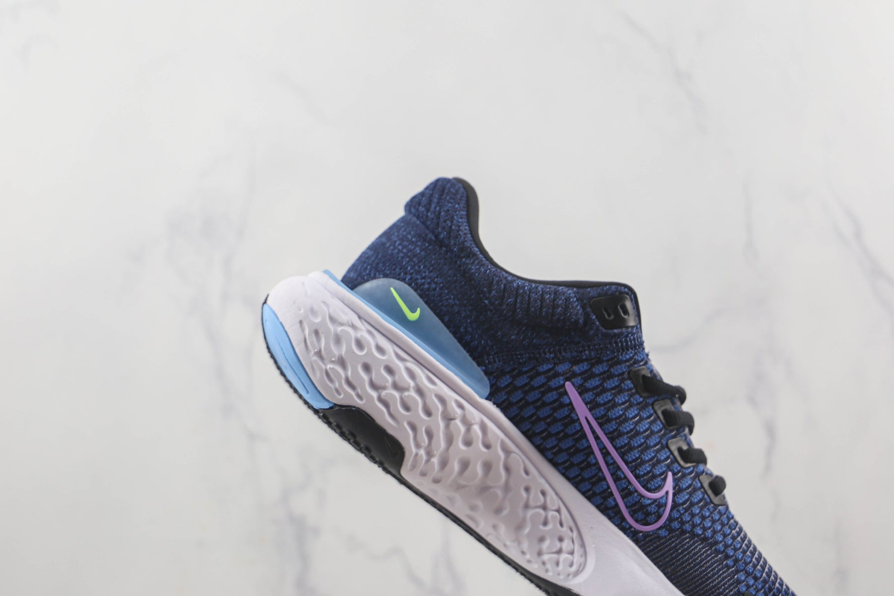 Nike Air ZoomX Invencible Run FK