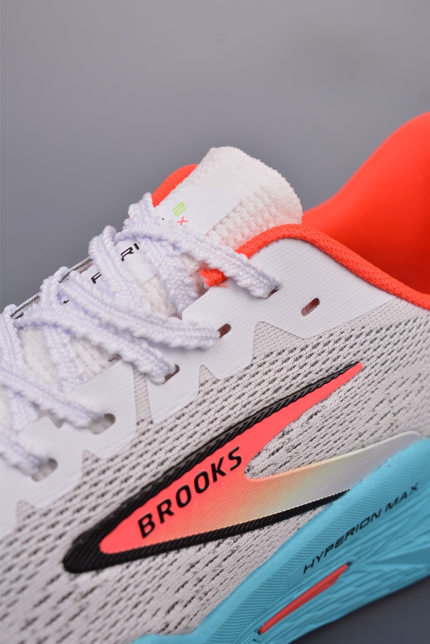 Brooks Hyperion Max