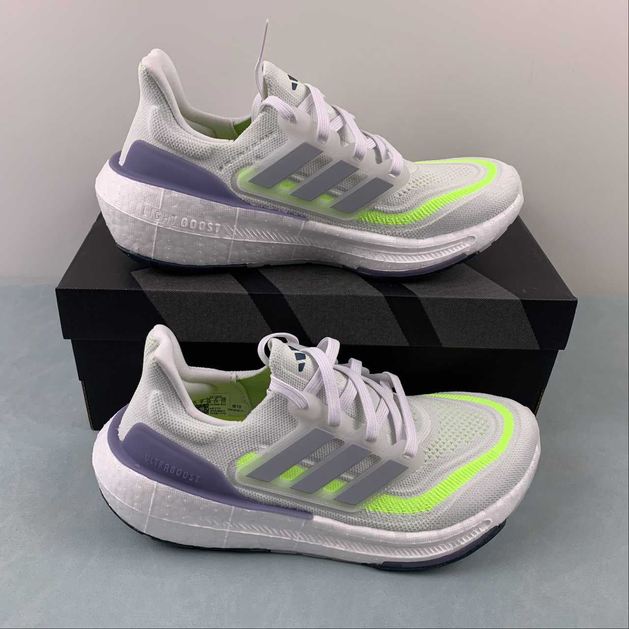 Adidas Ultraboost Light 23