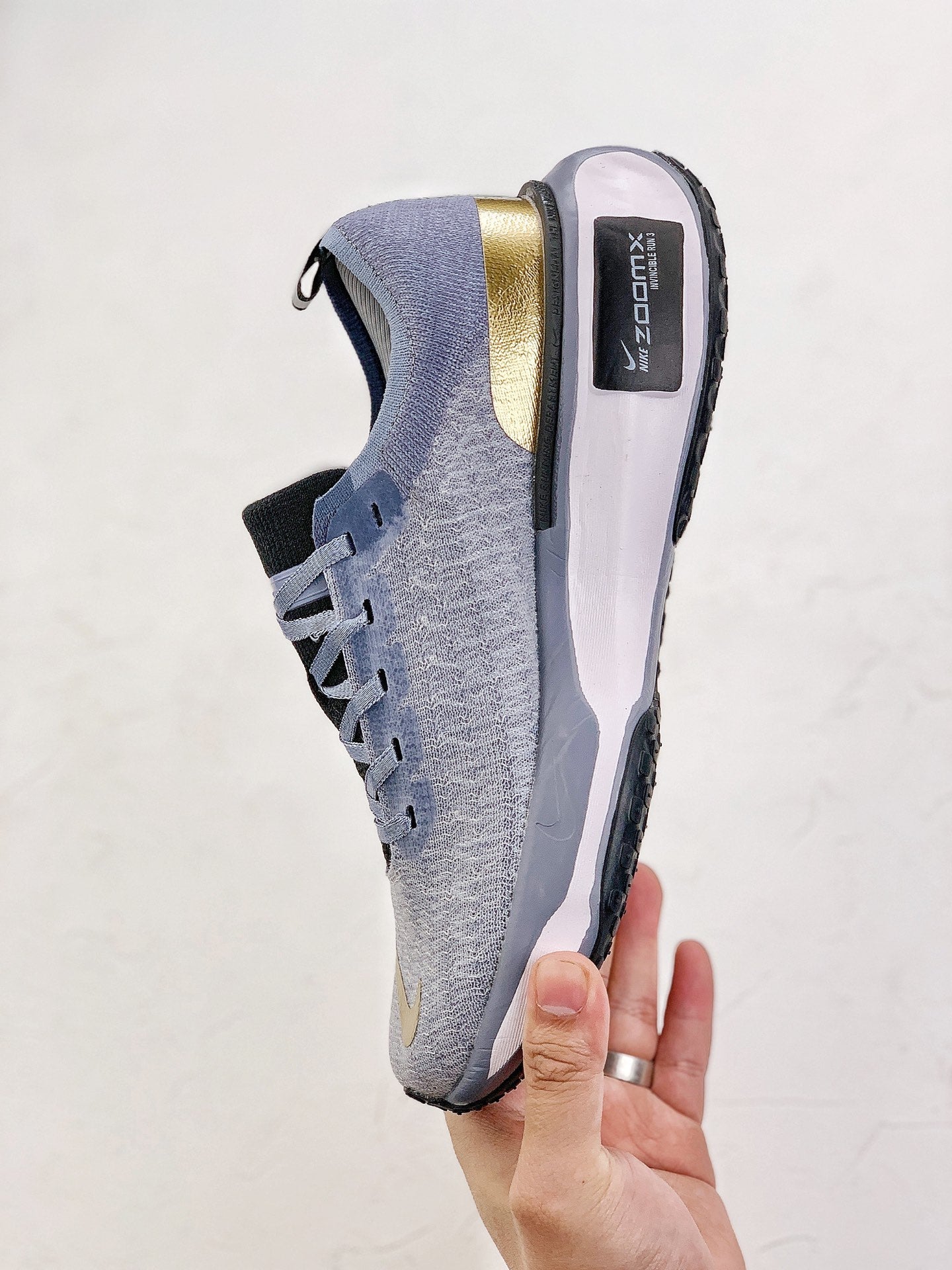 Nike Air Zoom X Invincible Run 3
