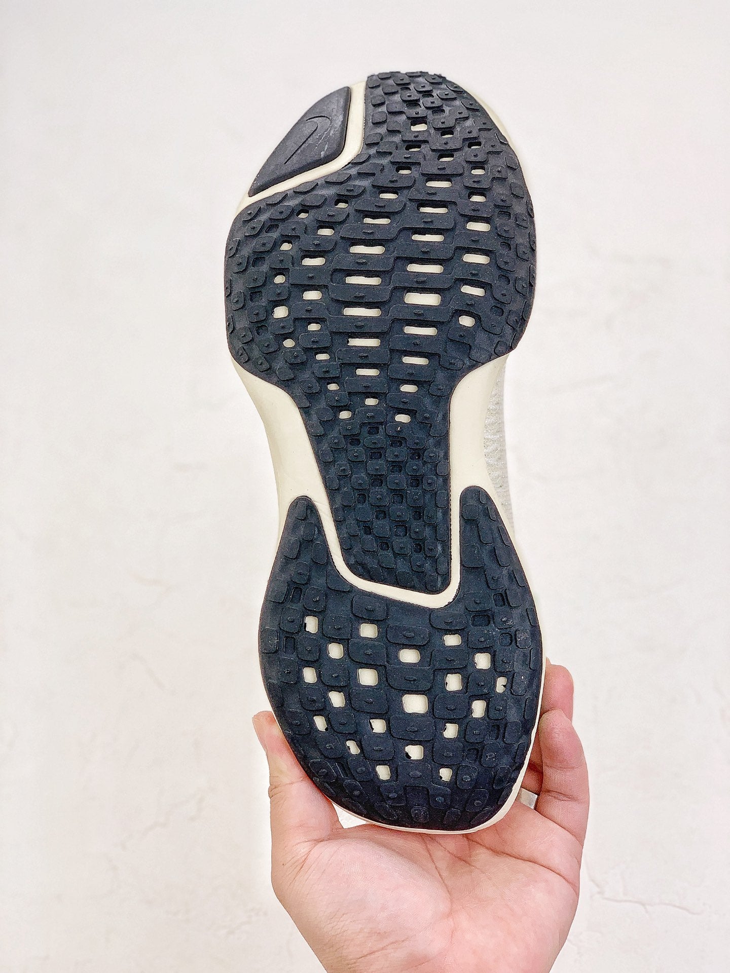 Nike Air Zoom X Invincible Run 3