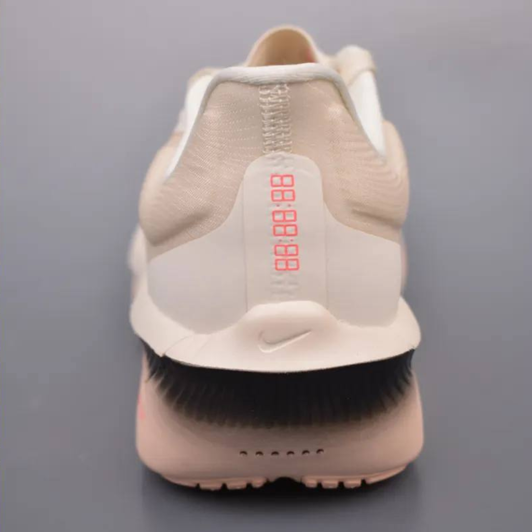 Nike Zoom Fly 6 - Bege