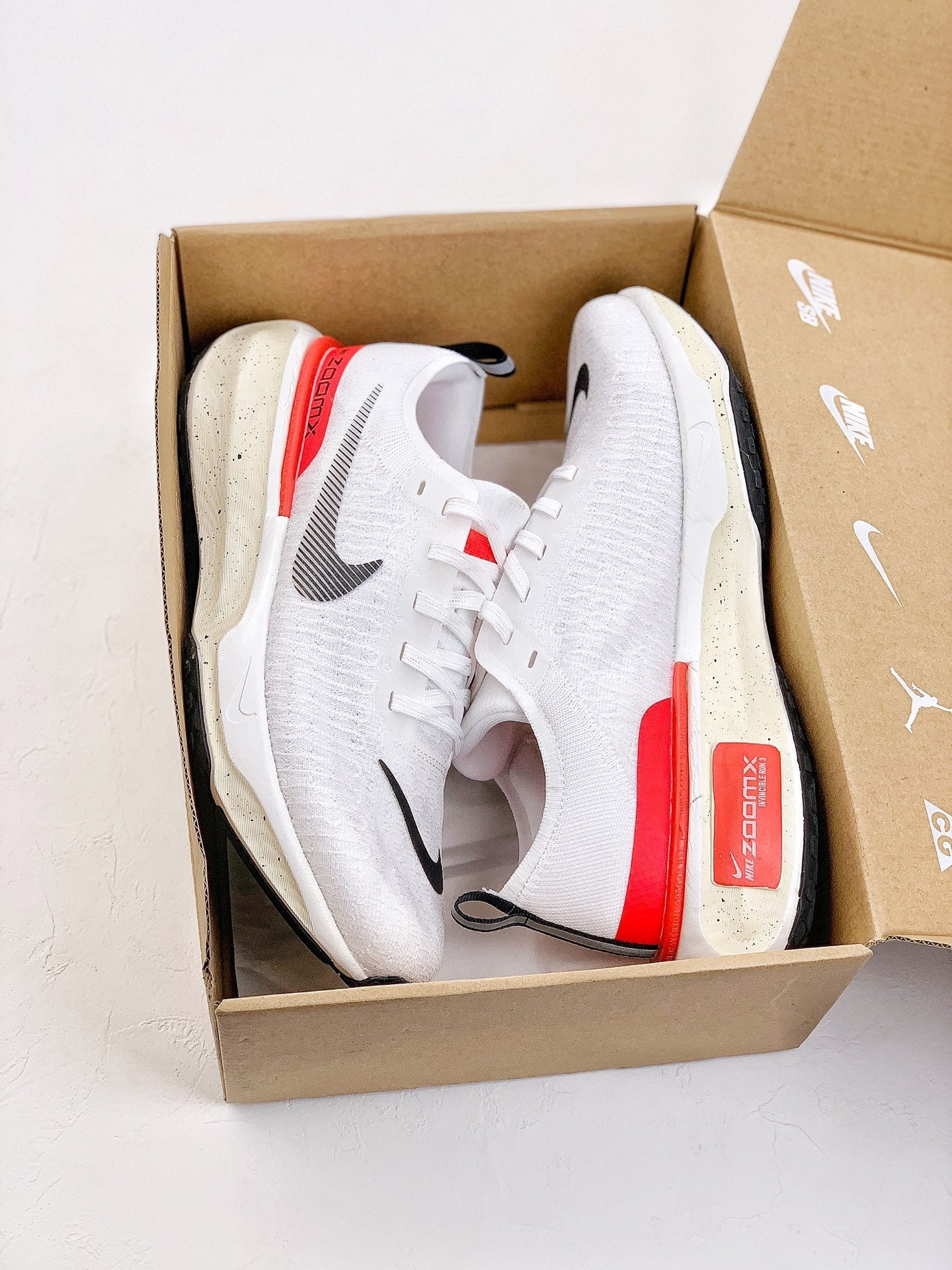 Nike Air Zoom X Invincible Run 3