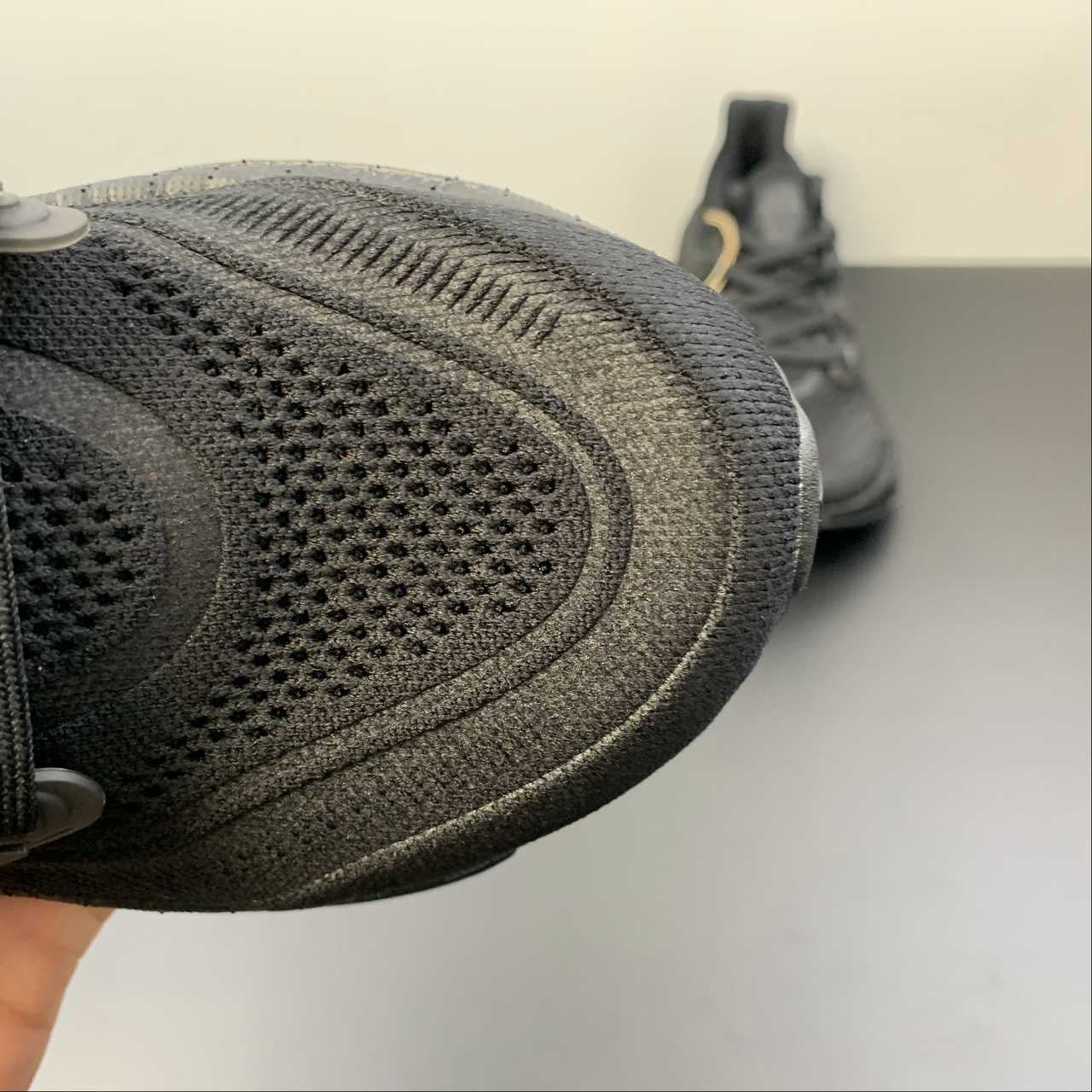 Adidas Ultraboost Light 23