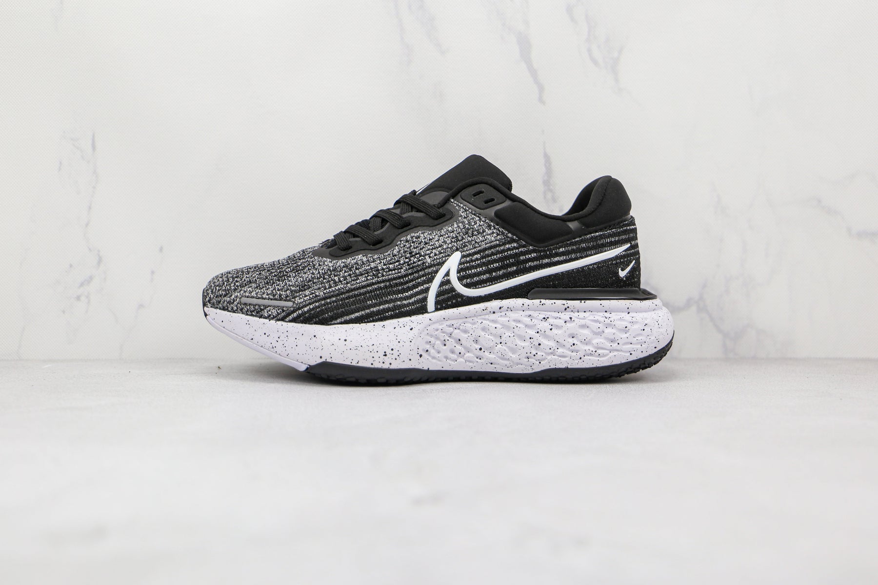 Nike Air ZoomX Invencible Run FK