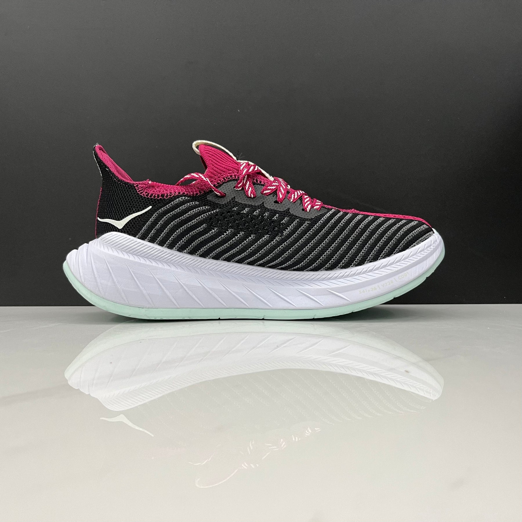Hoka Carbon X3