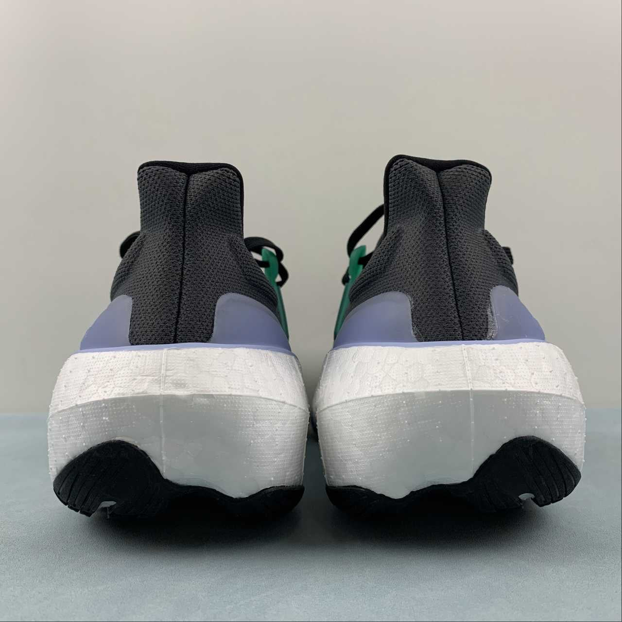 Adidas Ultraboost Light 23