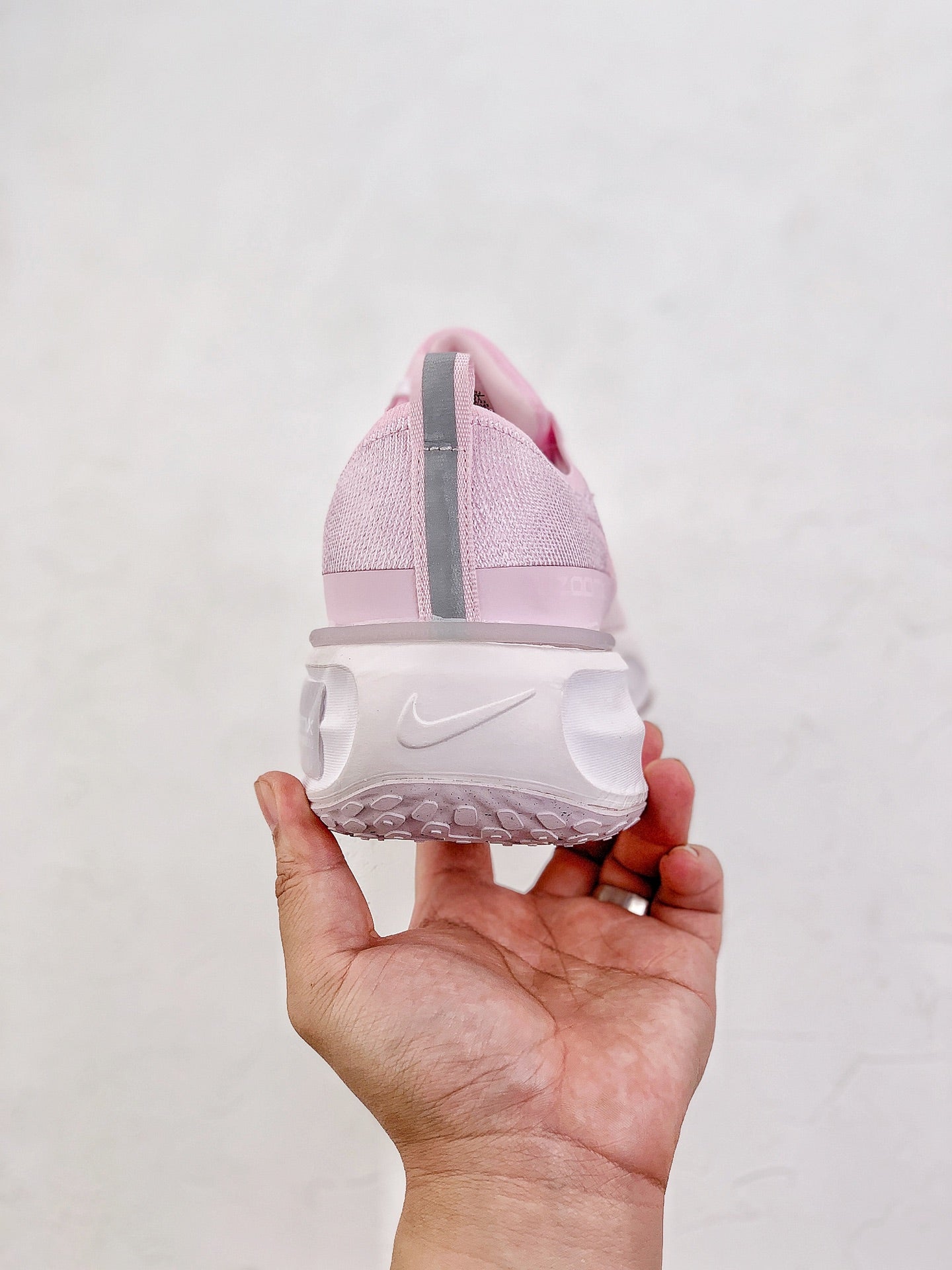 Nike Air Zoom X Invincible Run 3