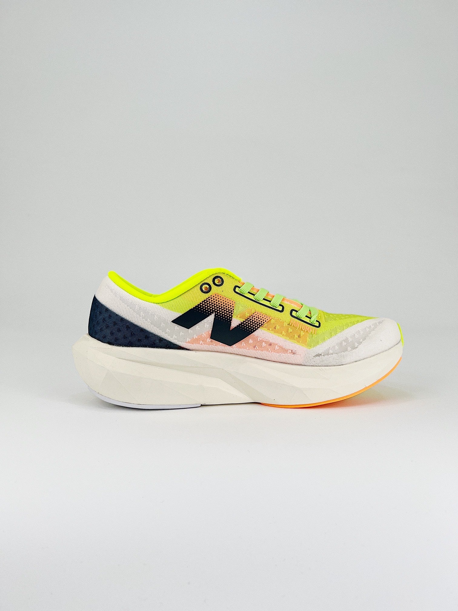 New Balance Rebel V4