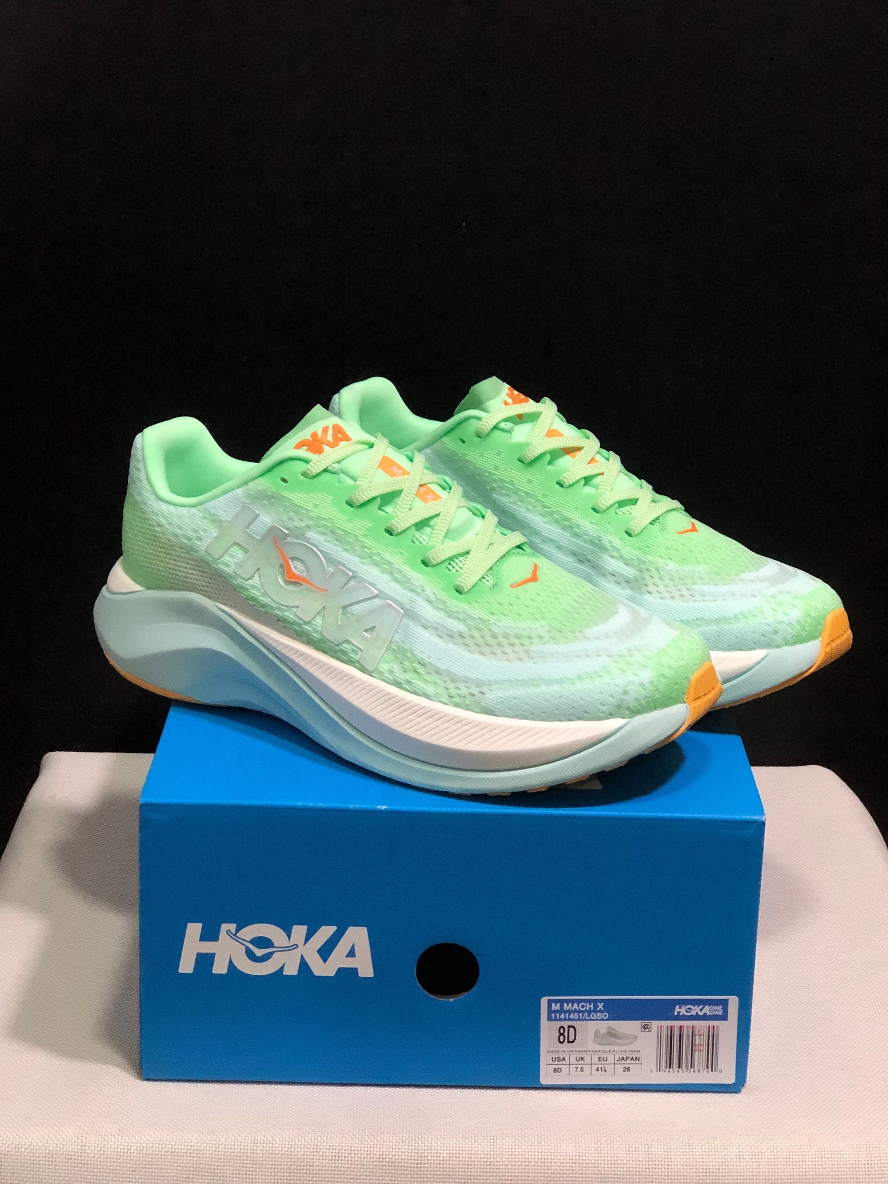 Hoka Mach X