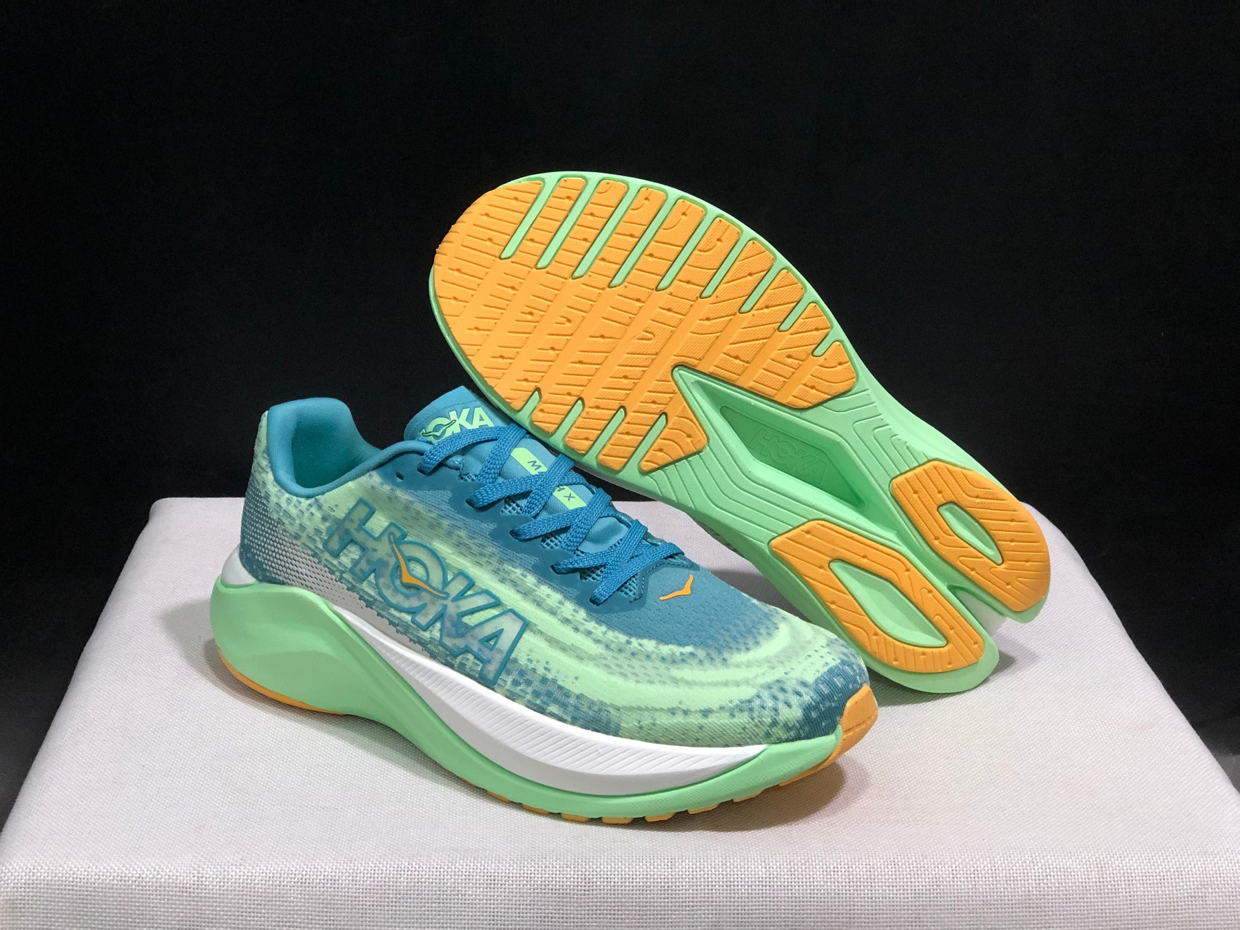 Hoka Mach X
