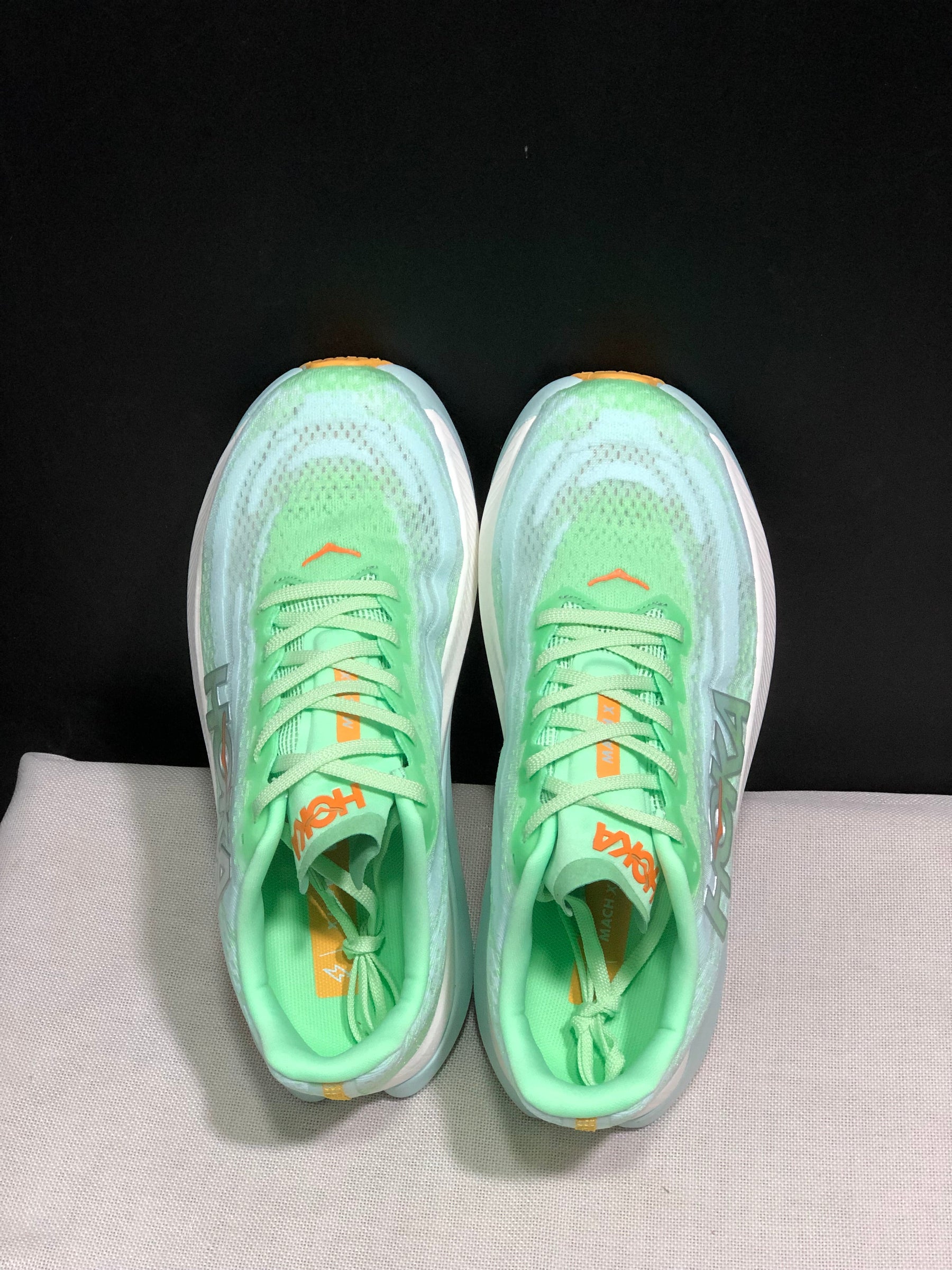 Hoka Mach X