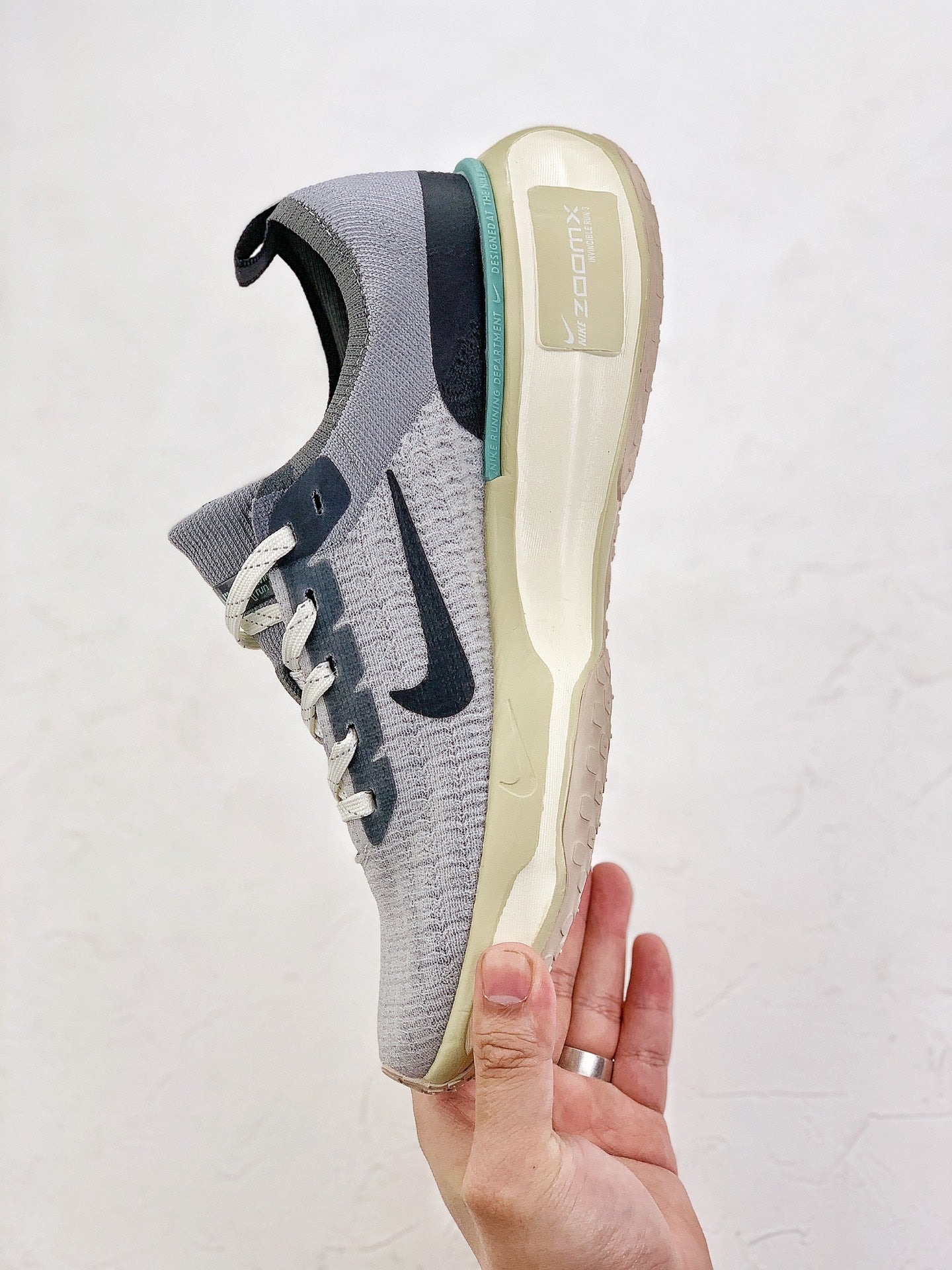 Nike Air Zoom X Invincible Run 3