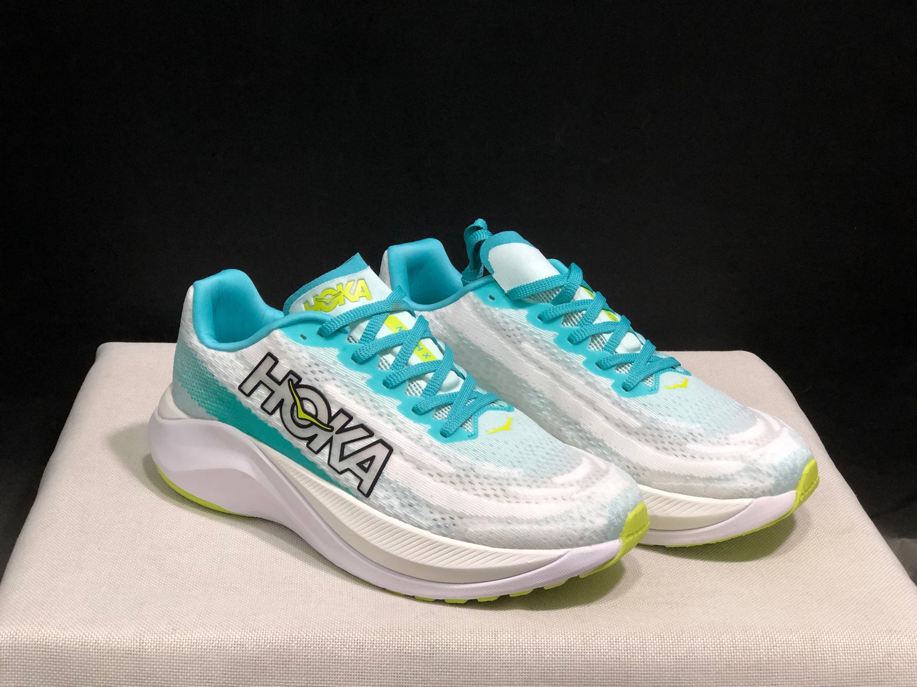 Hoka Mach X