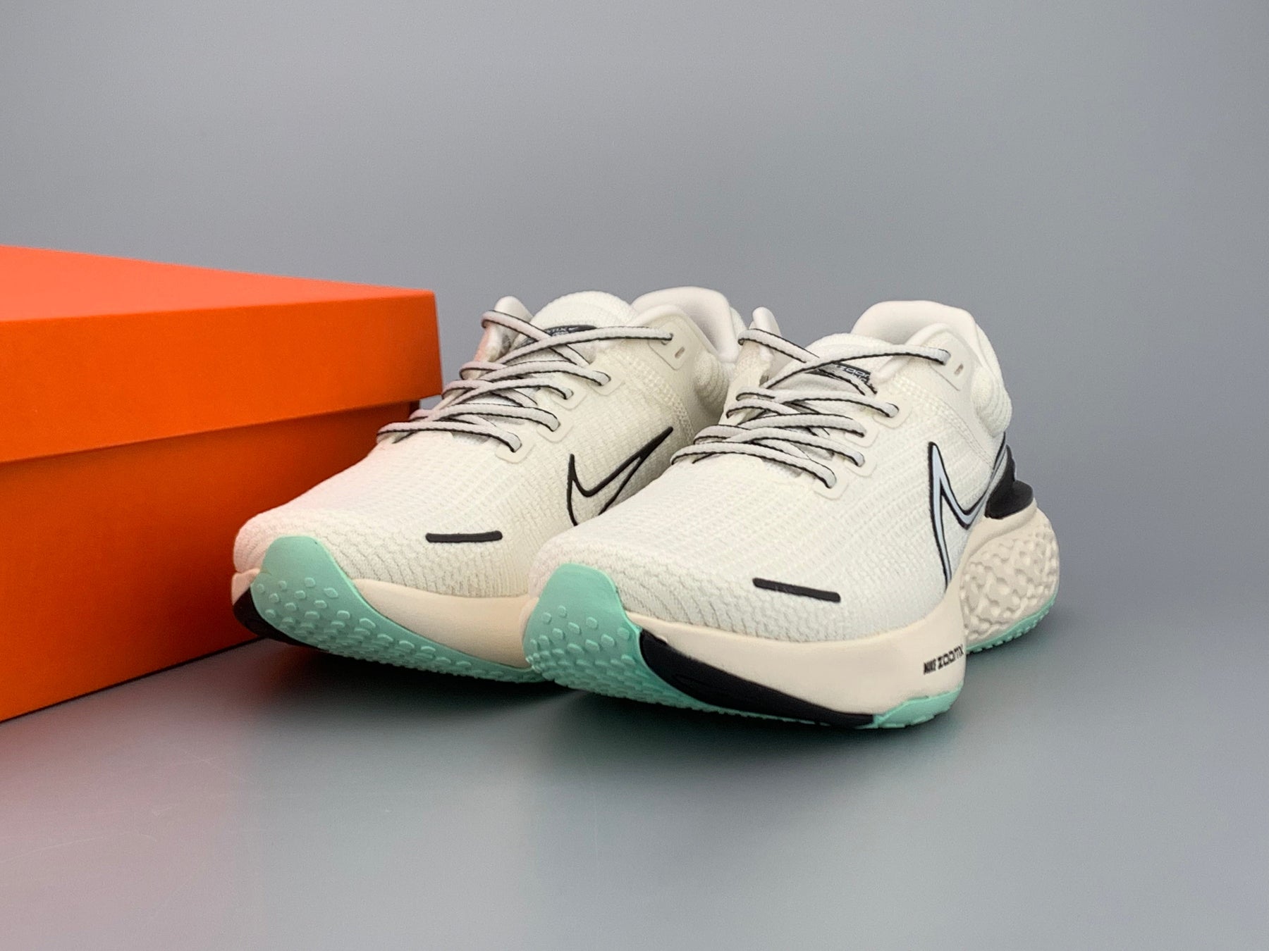Nike Air ZoomX Invencible Run FK