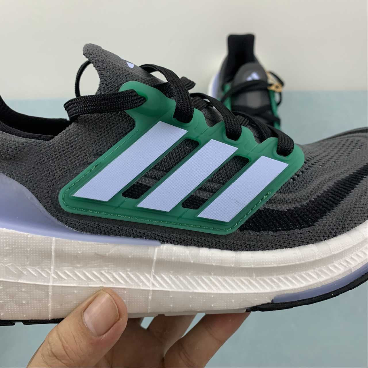 Adidas Ultraboost Light 23