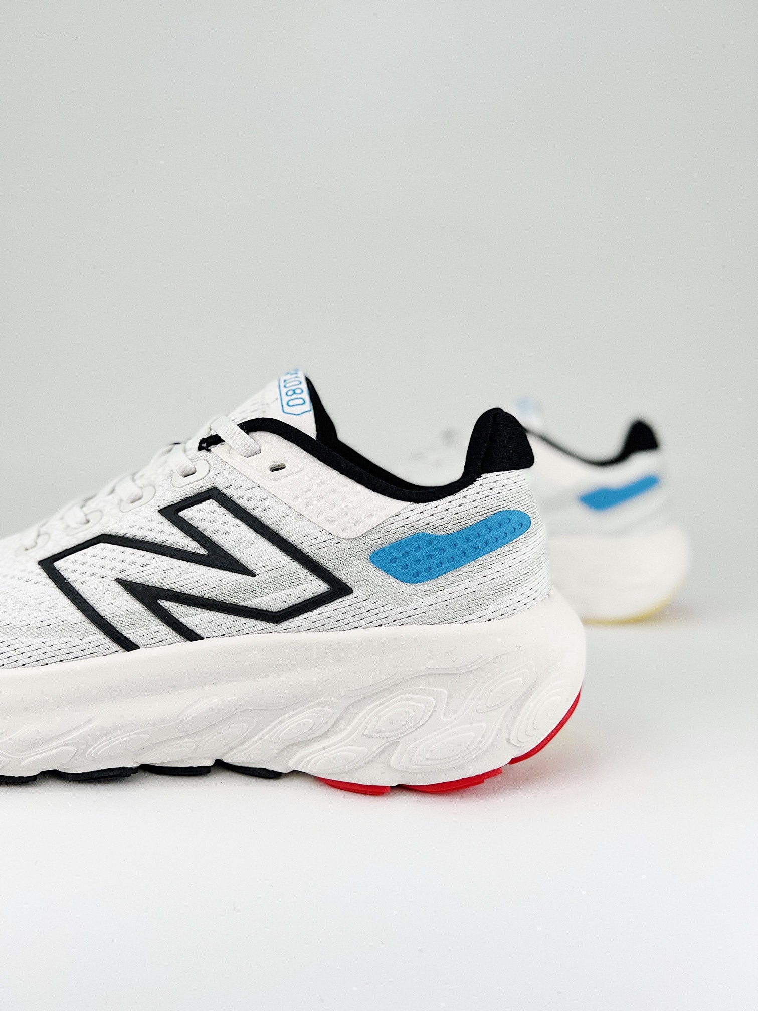 New Balance 1080 V13