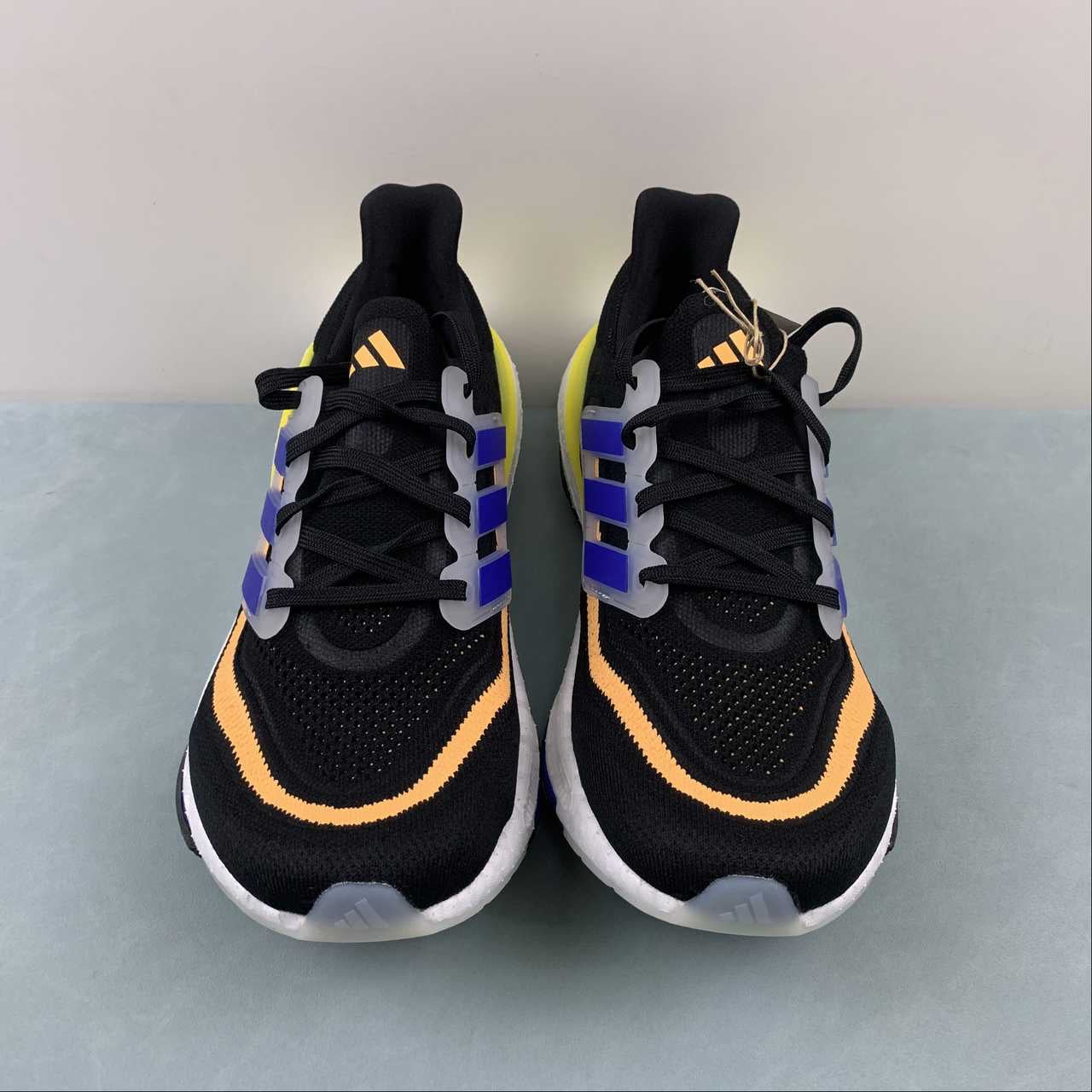 Adidas Ultraboost Light 23