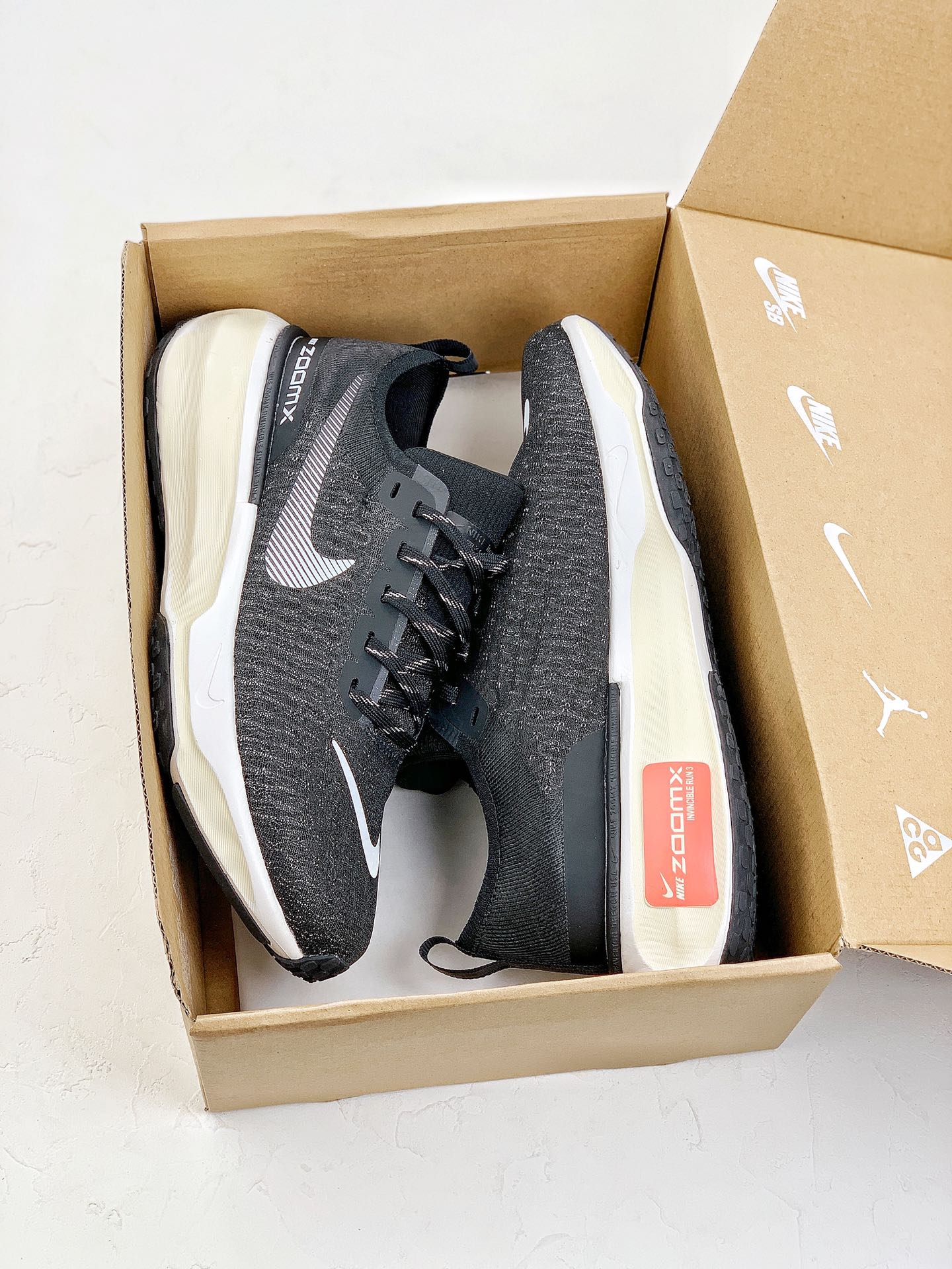 Nike Air Zoom X Invincible Run 3