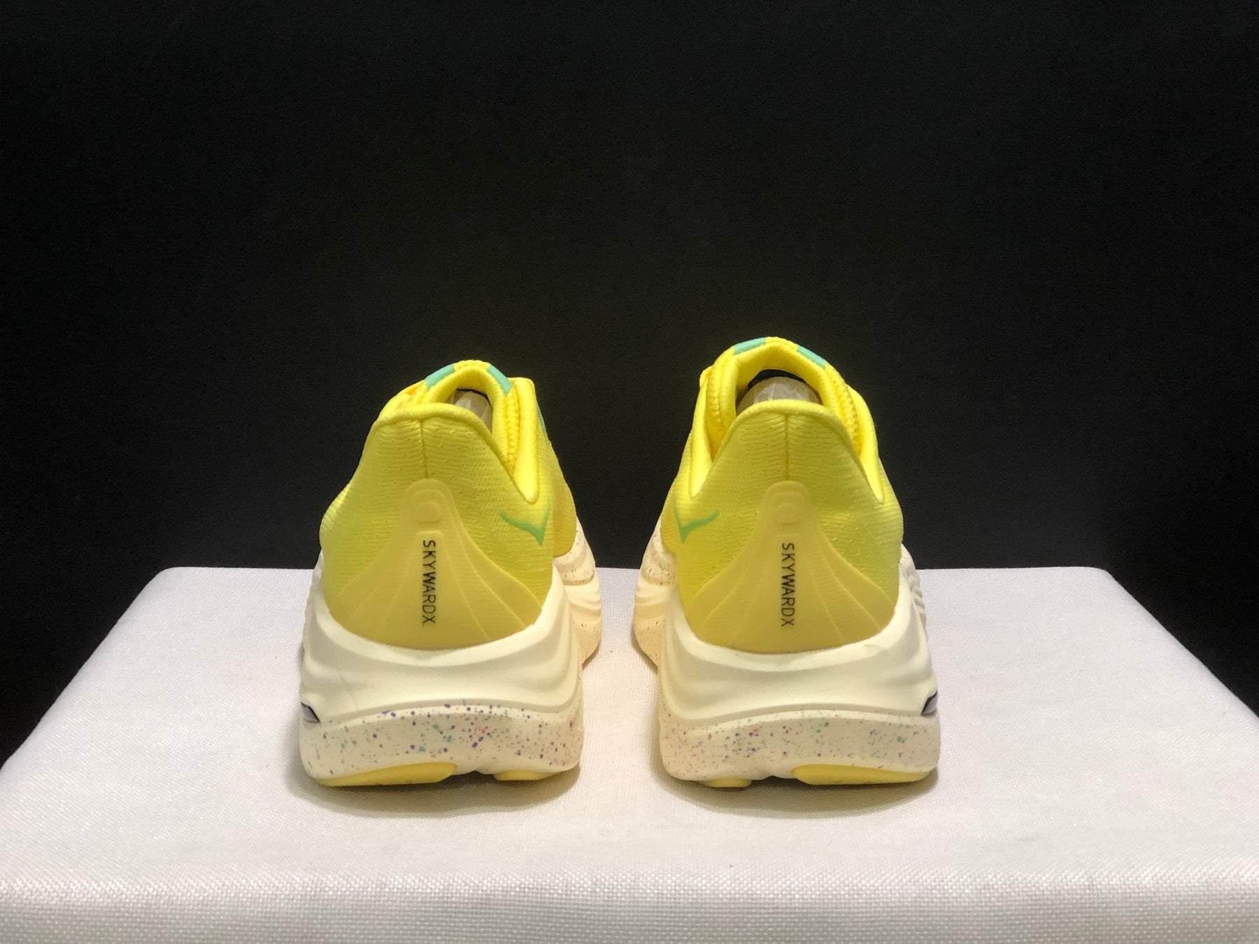 Hoka Skyward X1