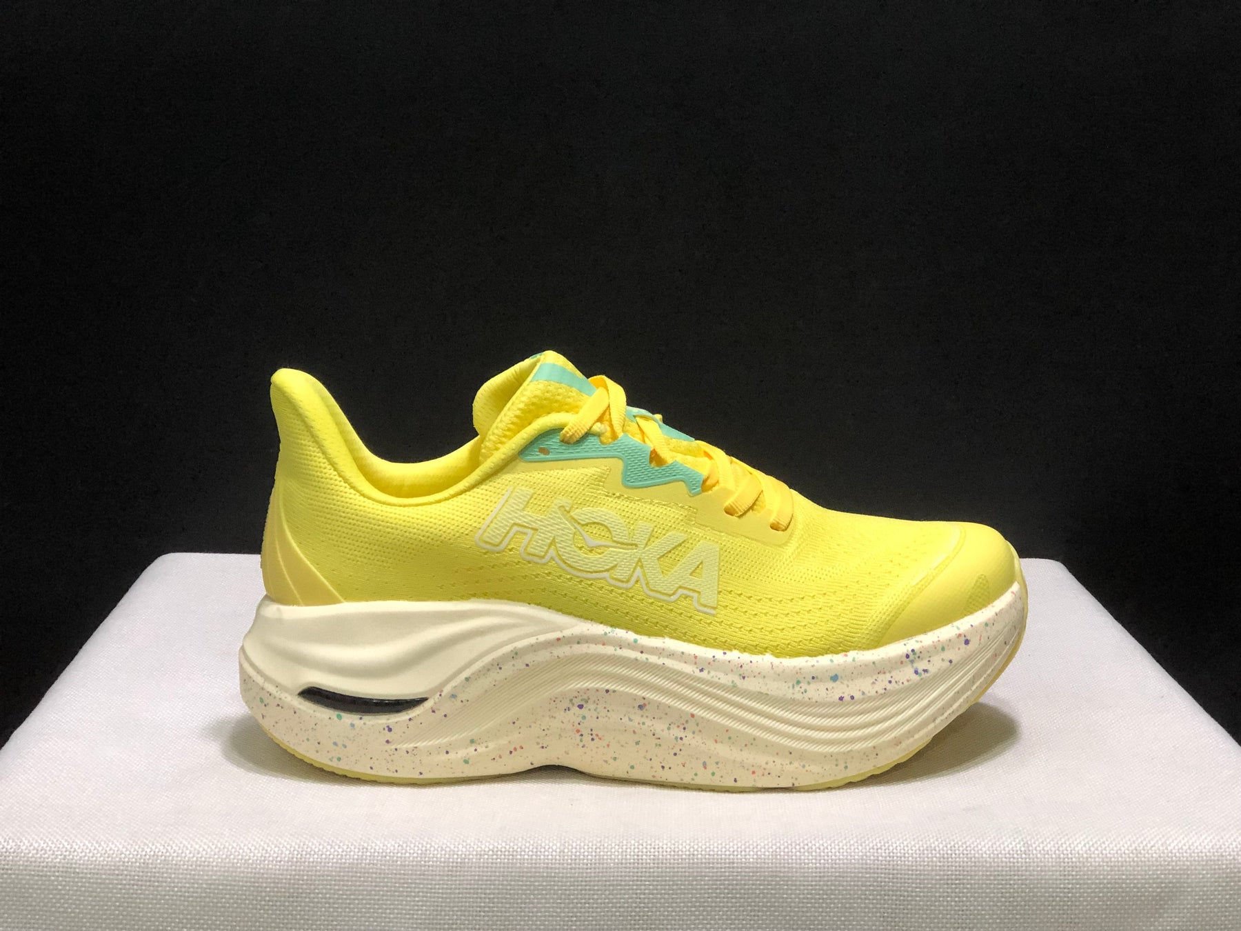 Hoka Skyward X1