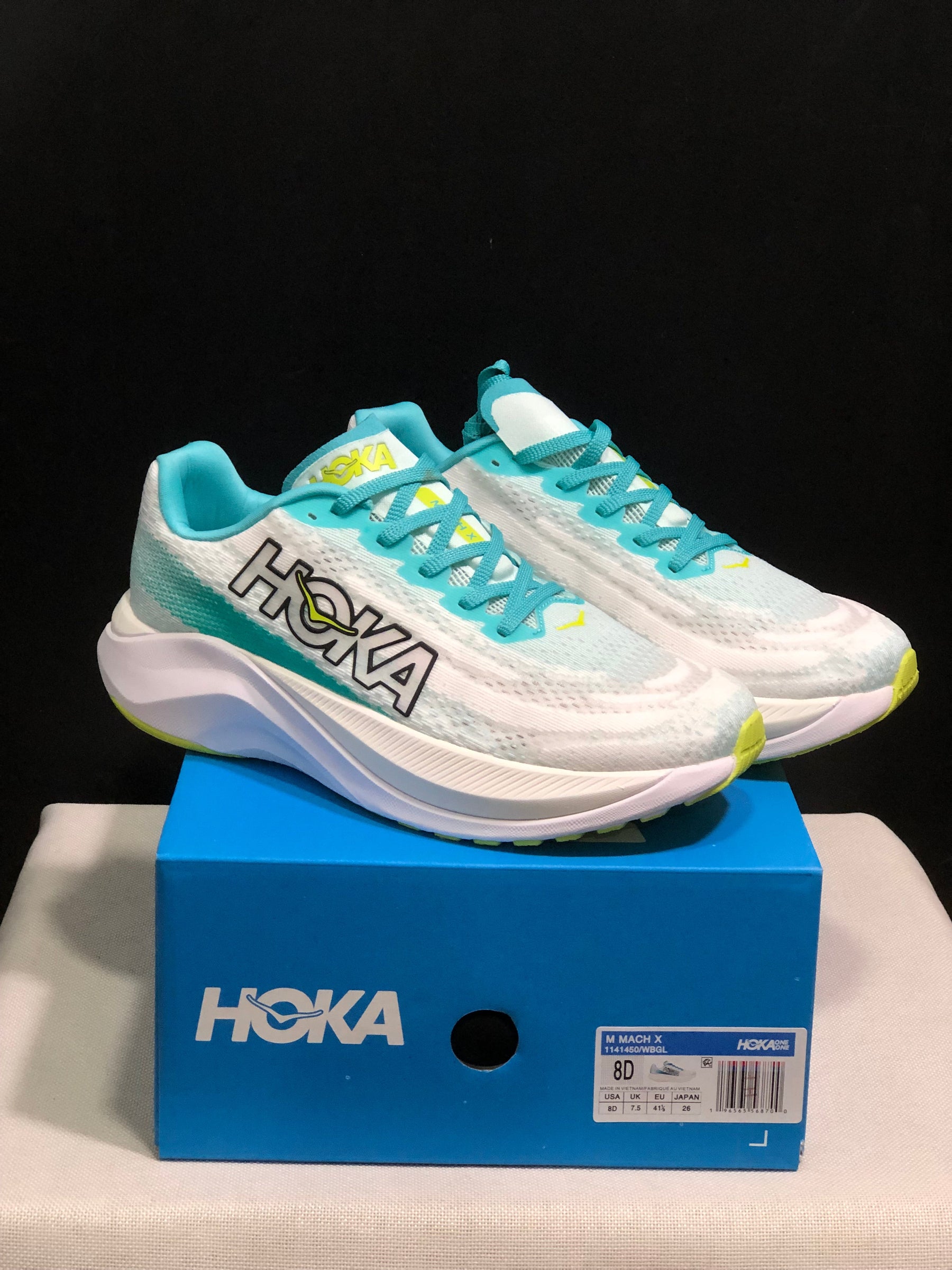 Hoka Mach X