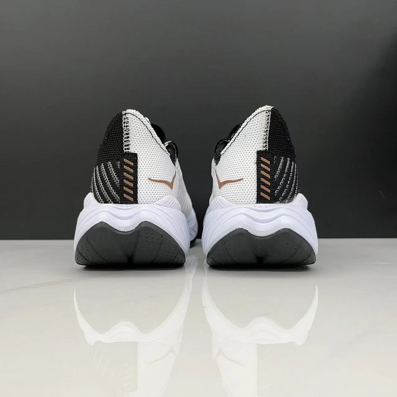 Hoka Carbon X3