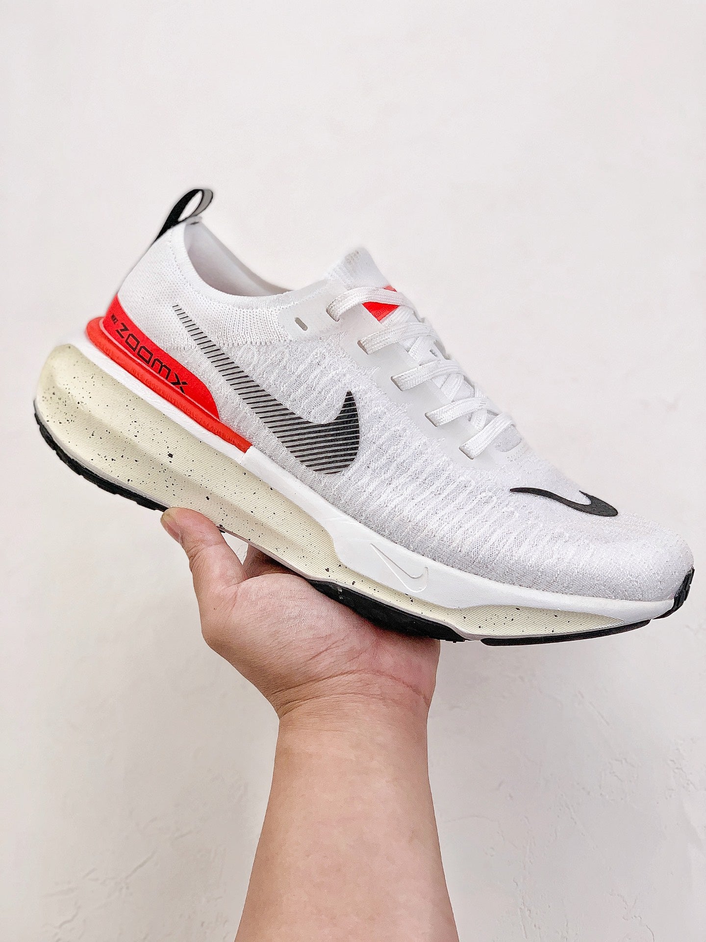 Nike Air Zoom X Invincible Run 3