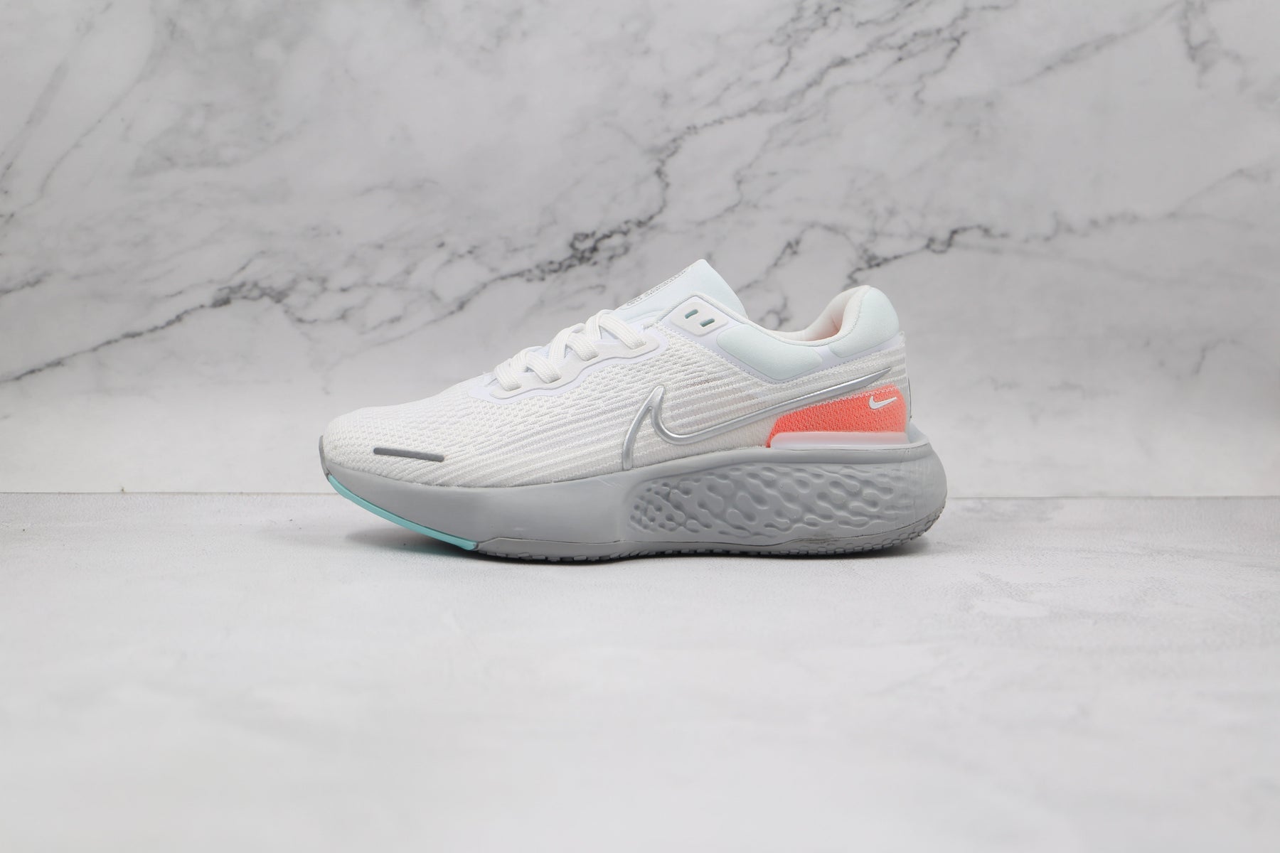 Nike Air ZoomX Invencible Run FK