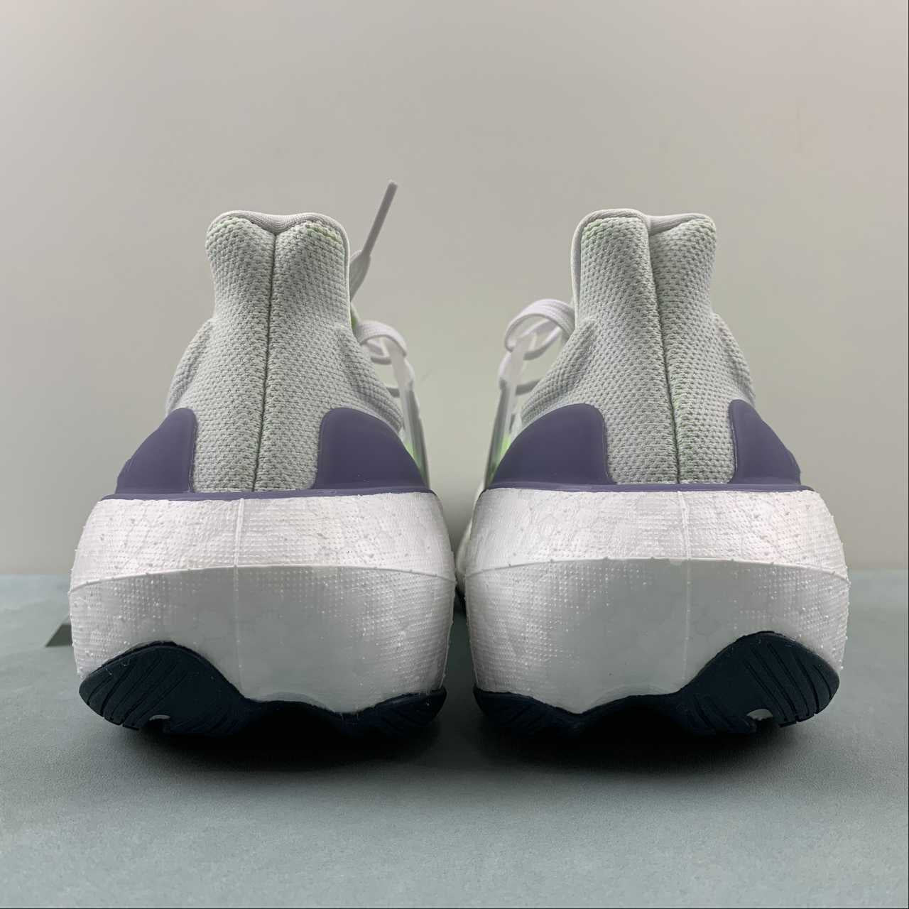 Adidas Ultraboost Light 23
