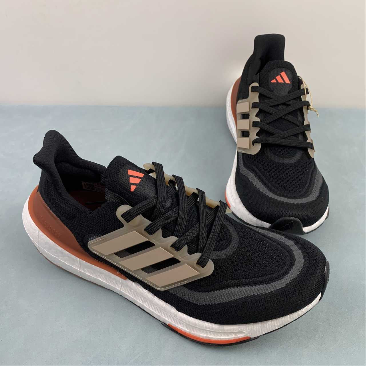 Adidas Ultraboost Light 23