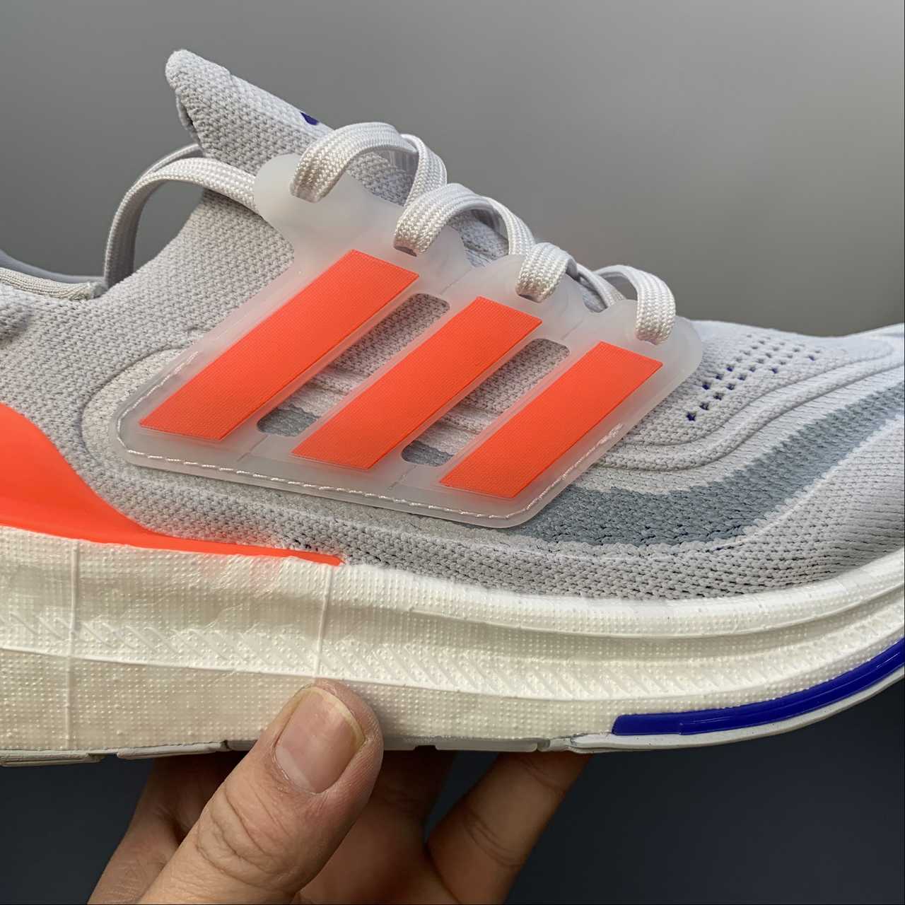 Adidas Ultraboost Light 23