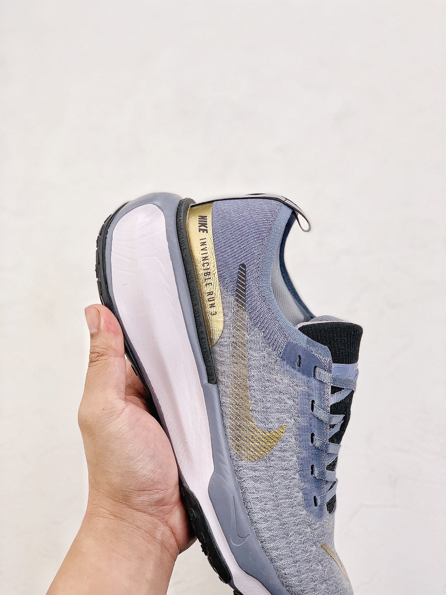 Nike Air Zoom X Invincible Run 3