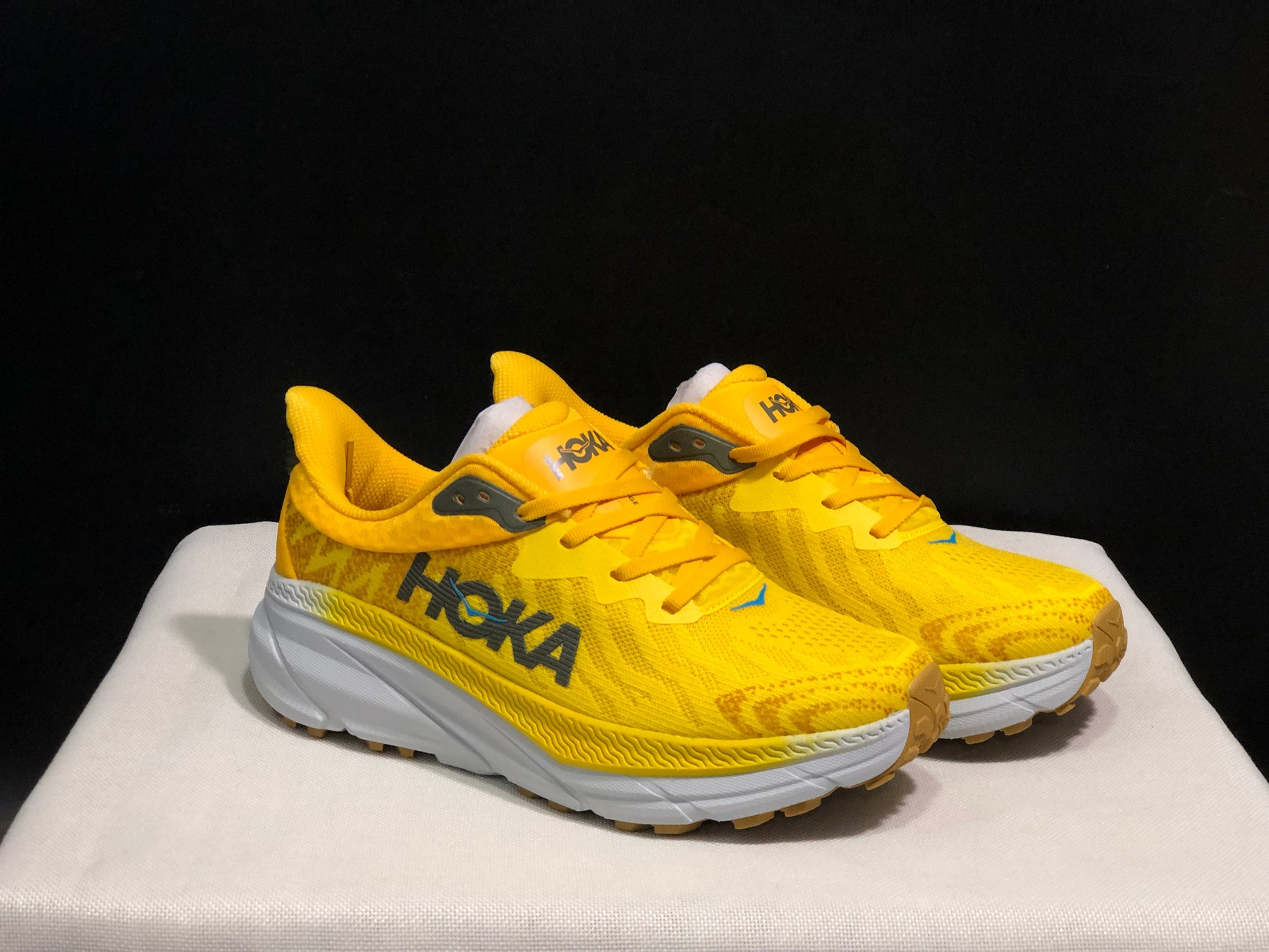 Hoka Challenger ATR 7