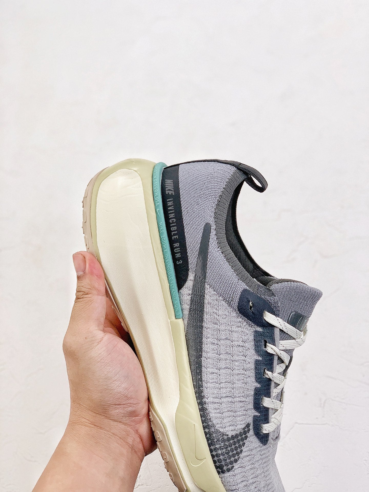 Nike Air Zoom X Invincible Run 3