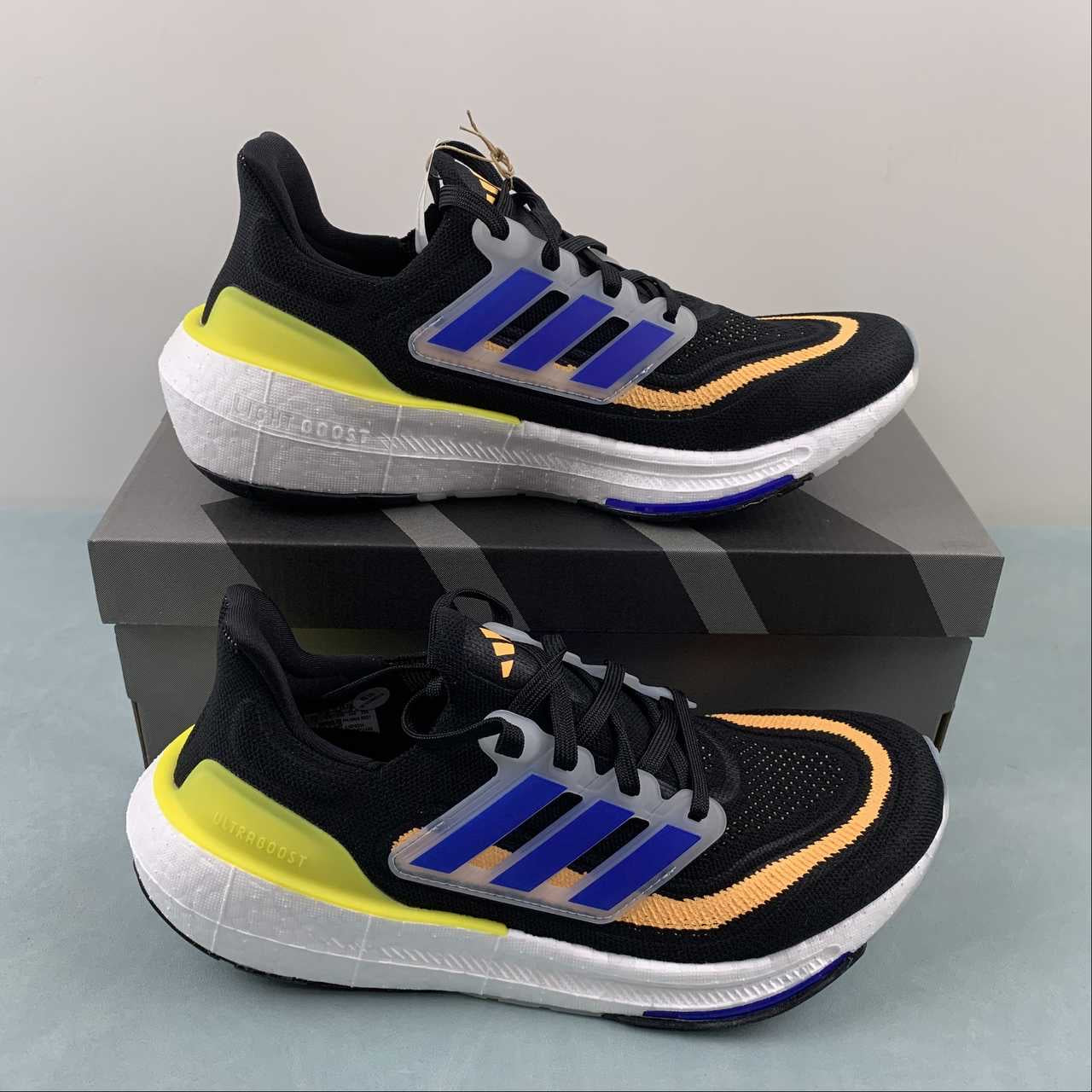 Adidas Ultraboost Light 23