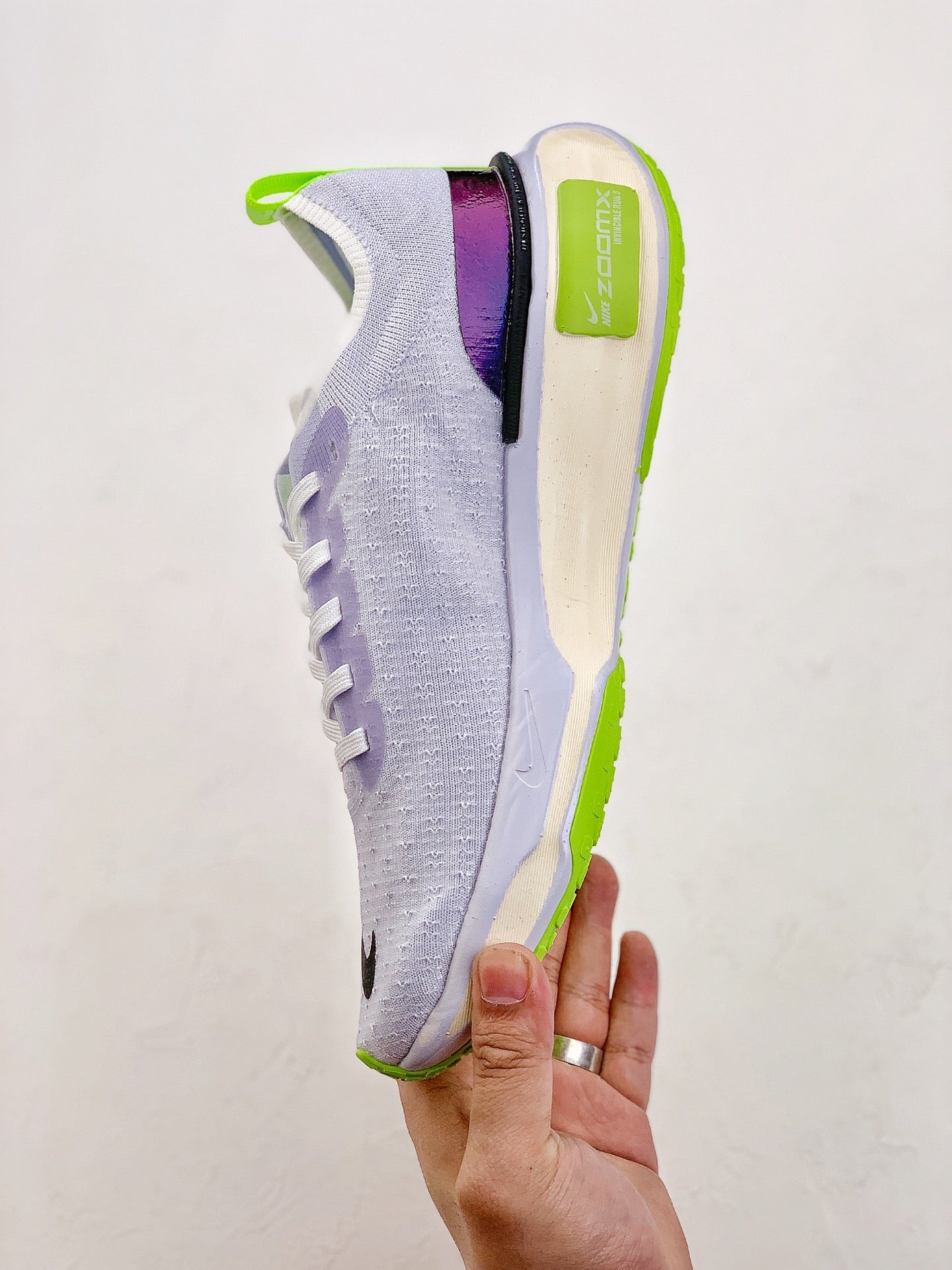 Nike Air Zoom X Invincible Run 3