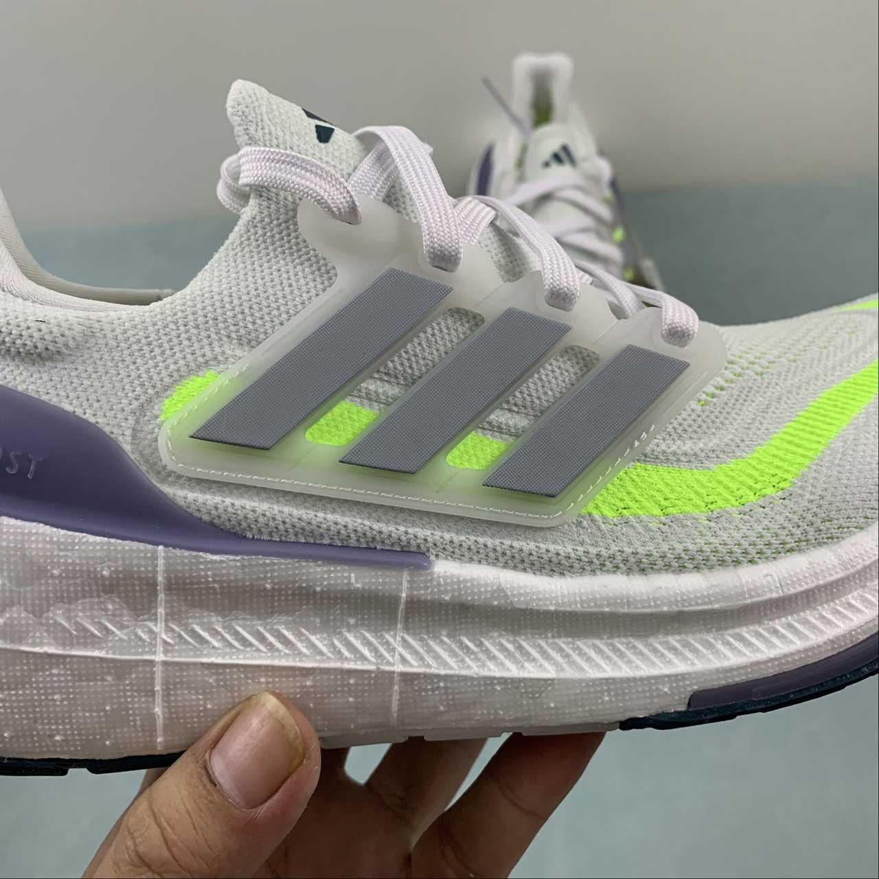 Adidas Ultraboost Light 23