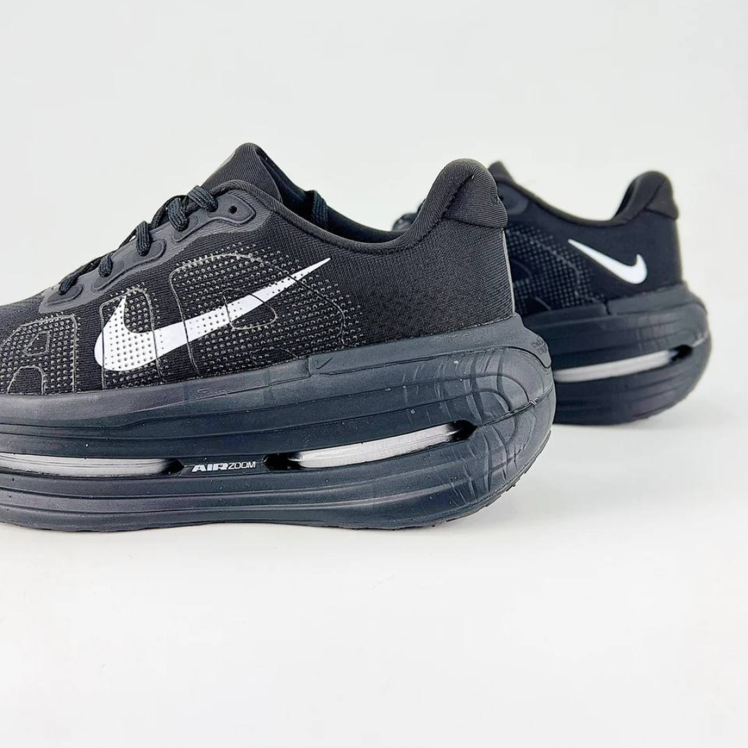 Nike Vomero Premium - Preto