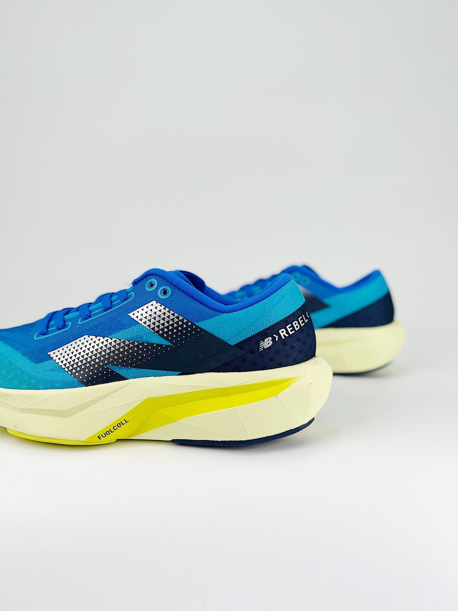 New Balance Rebel V4