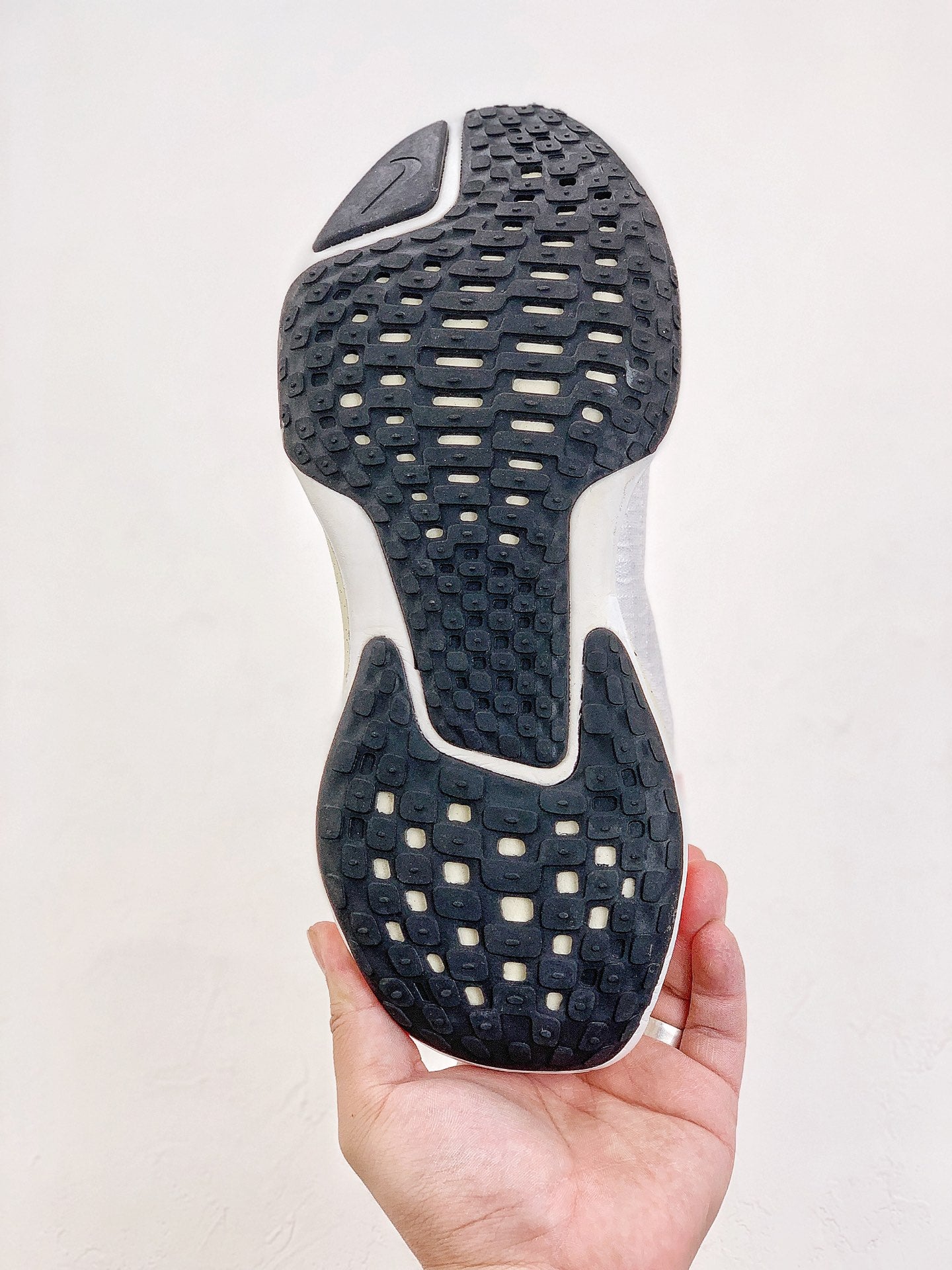 Nike Air Zoom X Invincible Run 3