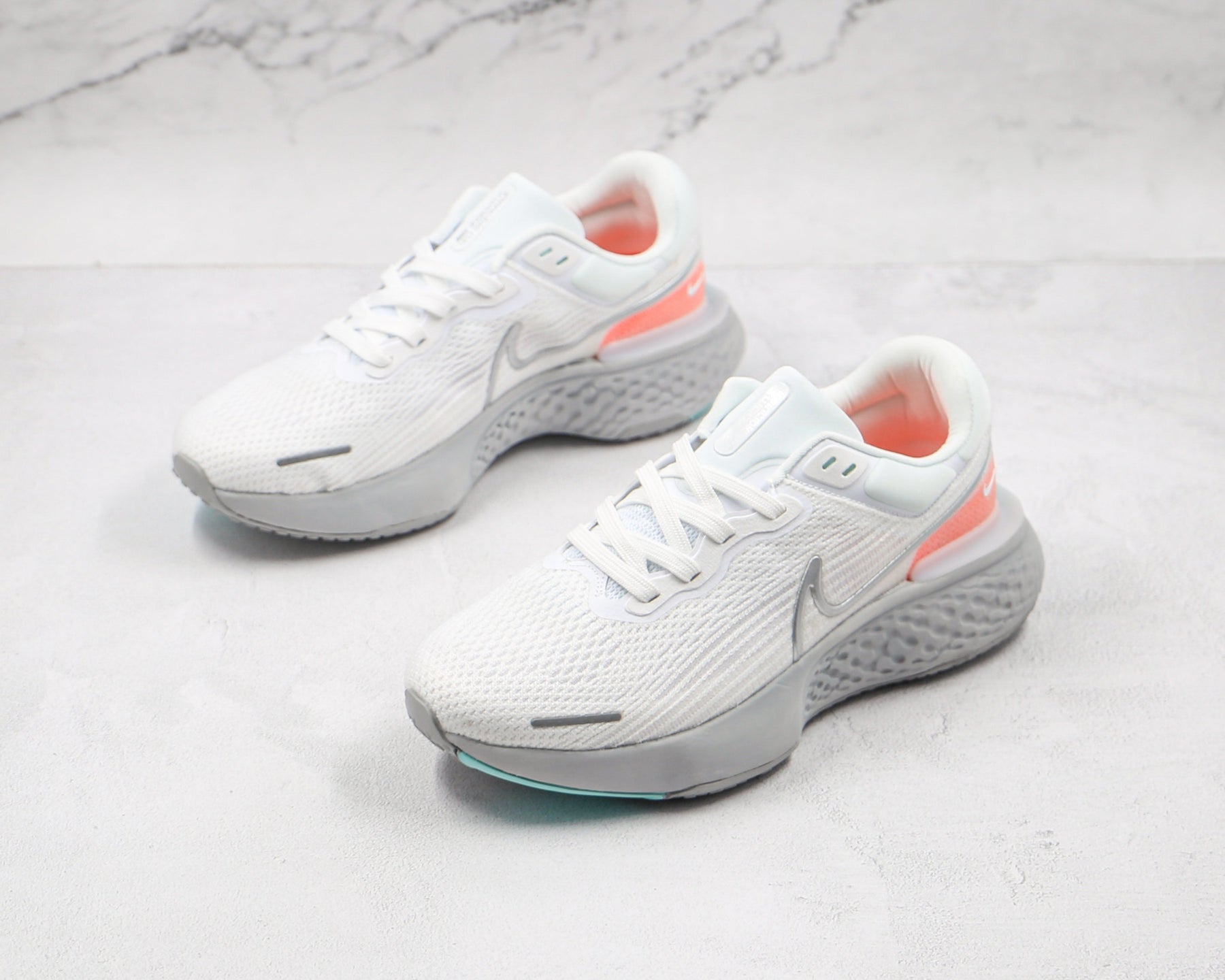 Nike Air ZoomX Invencible Run FK