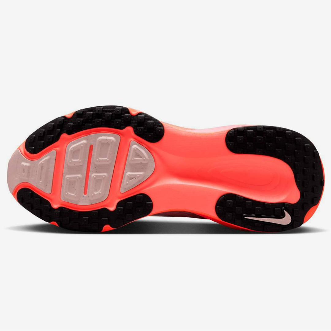 Nike Vomero 18 - Laranja/Vermelho