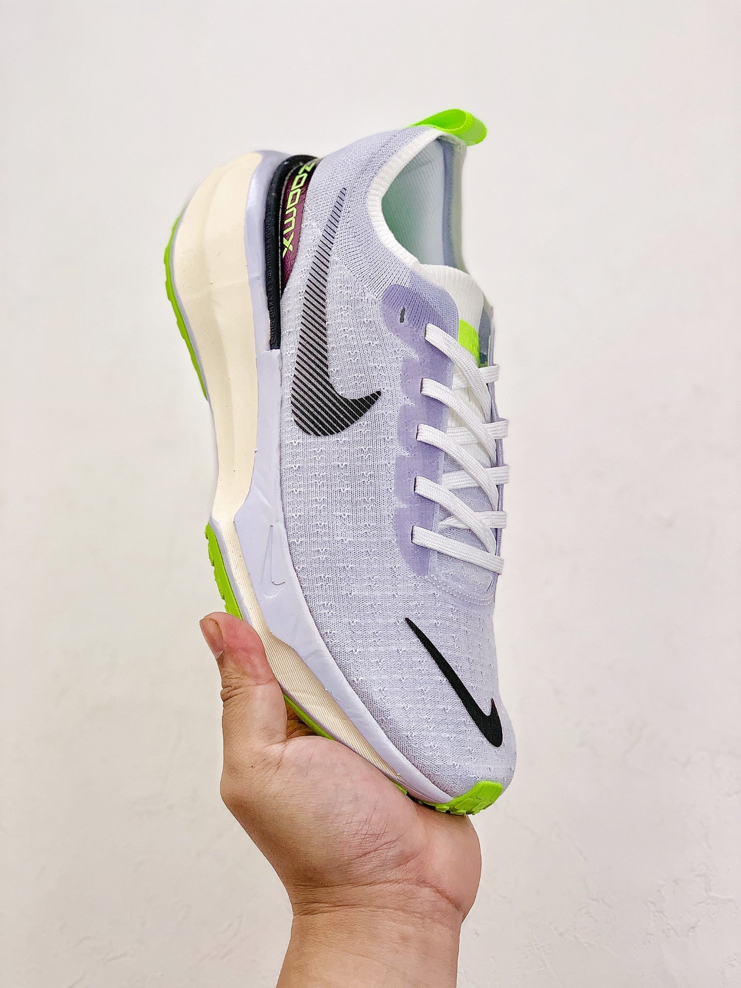 Nike Air Zoom X Invincible Run 3